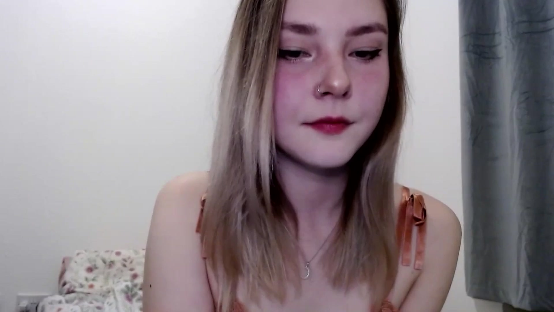 Gallery image thumbnail from Punk_Cake's myfreecams stream on, 04/14/2025, 24:34 image 8 of 20