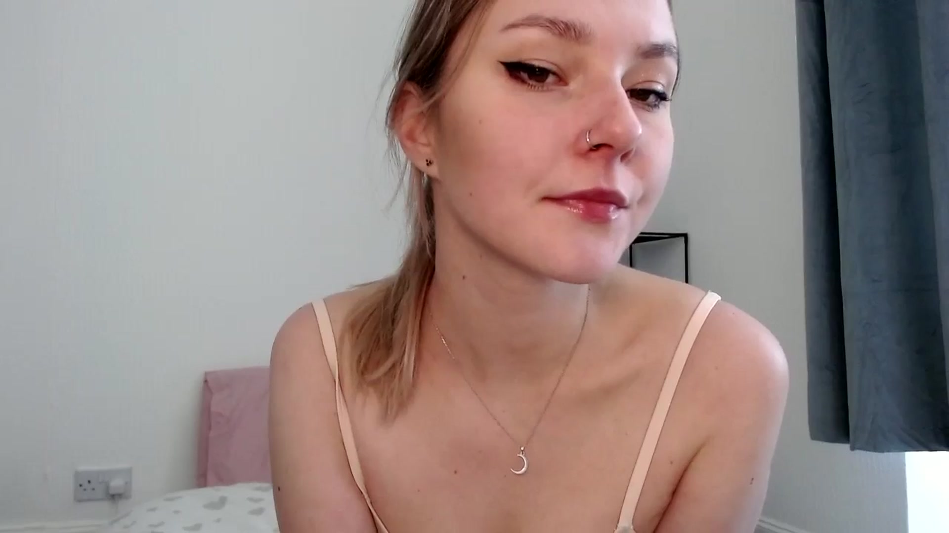 Gallery image thumbnail from Punk_Cake's myfreecams stream on, 04/20/2025, 11:21 image 12 of 20