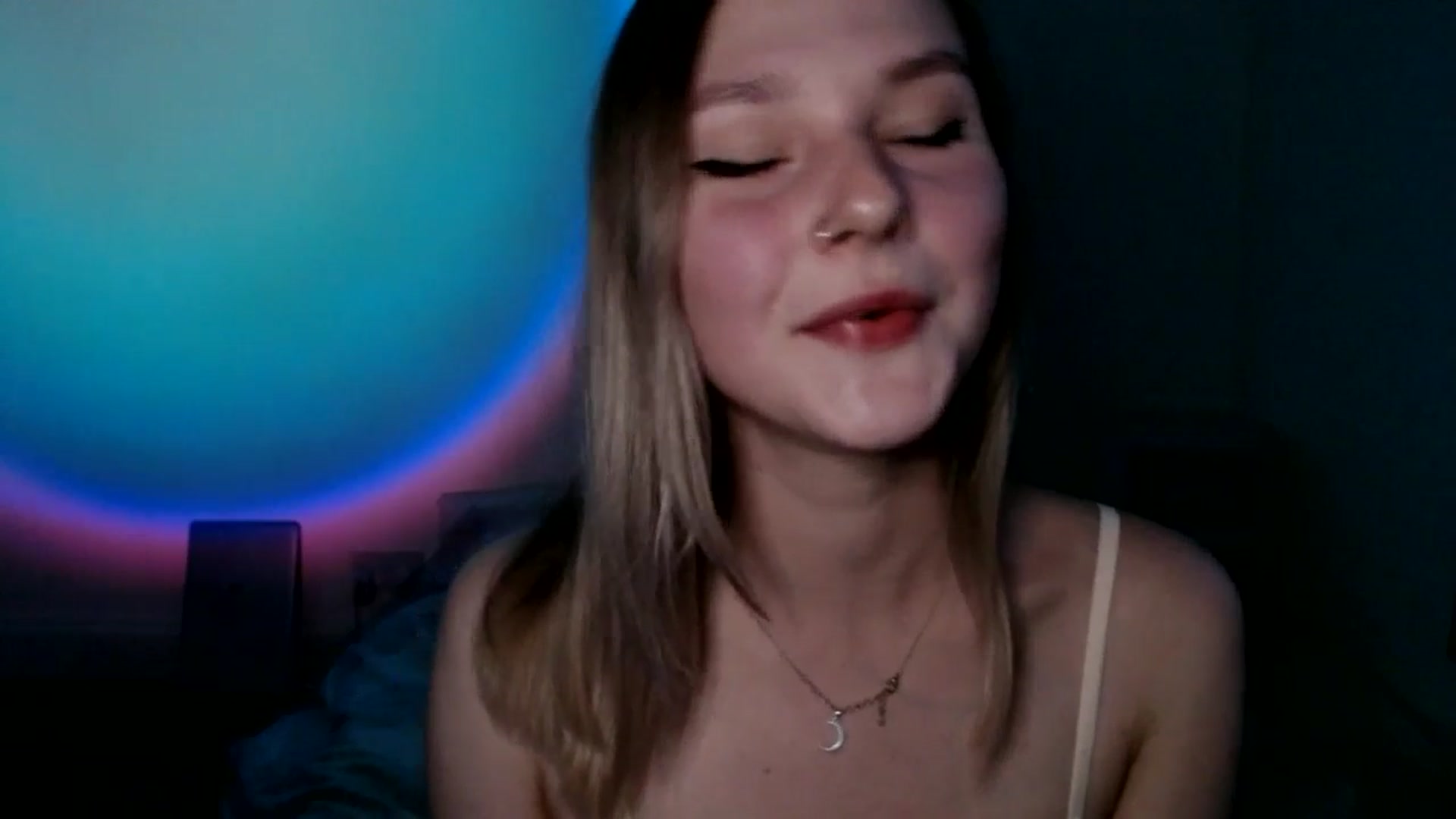 Gallery image thumbnail from Punk_Cake's myfreecams stream on, 05/11/2025, 20:49 image 19 of 20