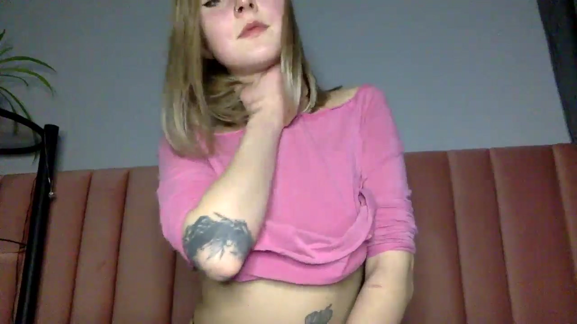 Gallery image thumbnail from Punk_Cake's myfreecams stream on, 12/29/2025, 16:56 image 15 of 20