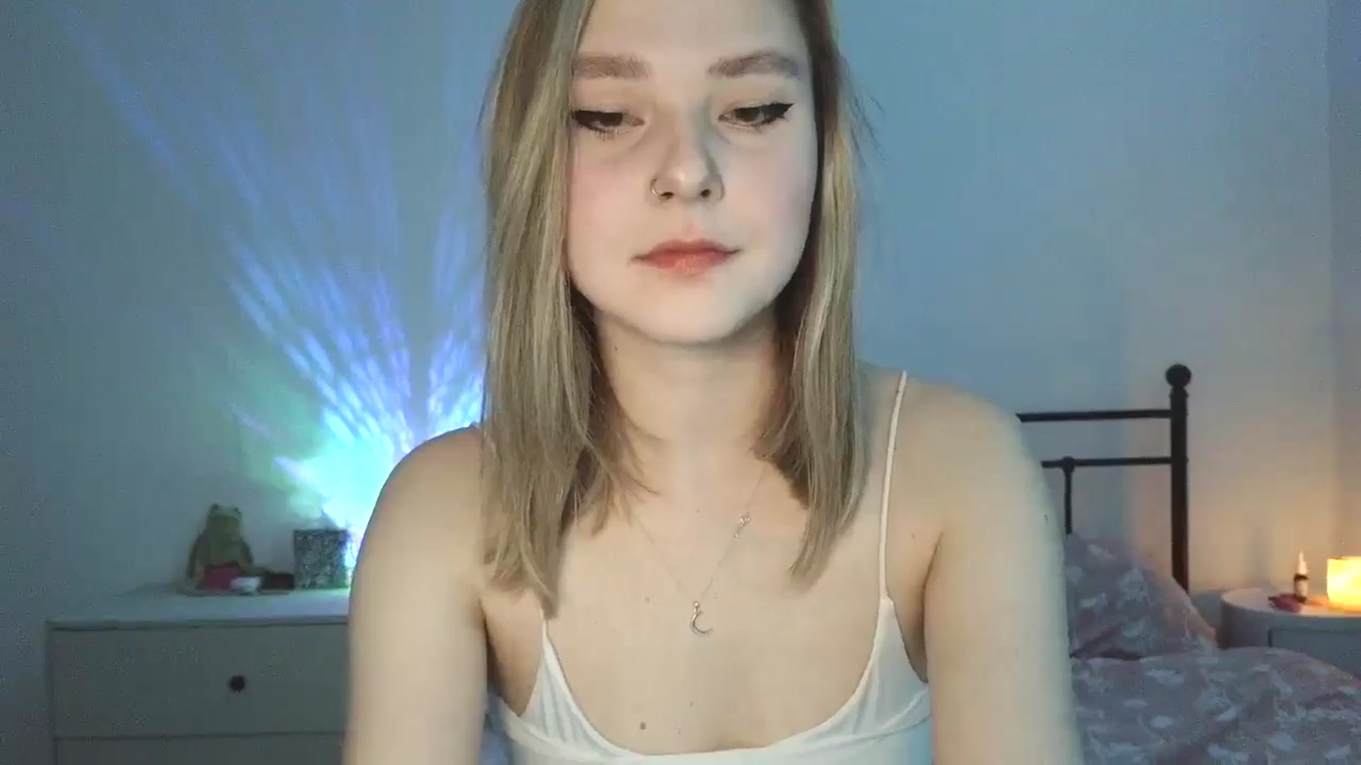 Gallery image thumbnail from Punk_Cake's myfreecams stream on, 04/19/2026, 23:34 image 18 of 20