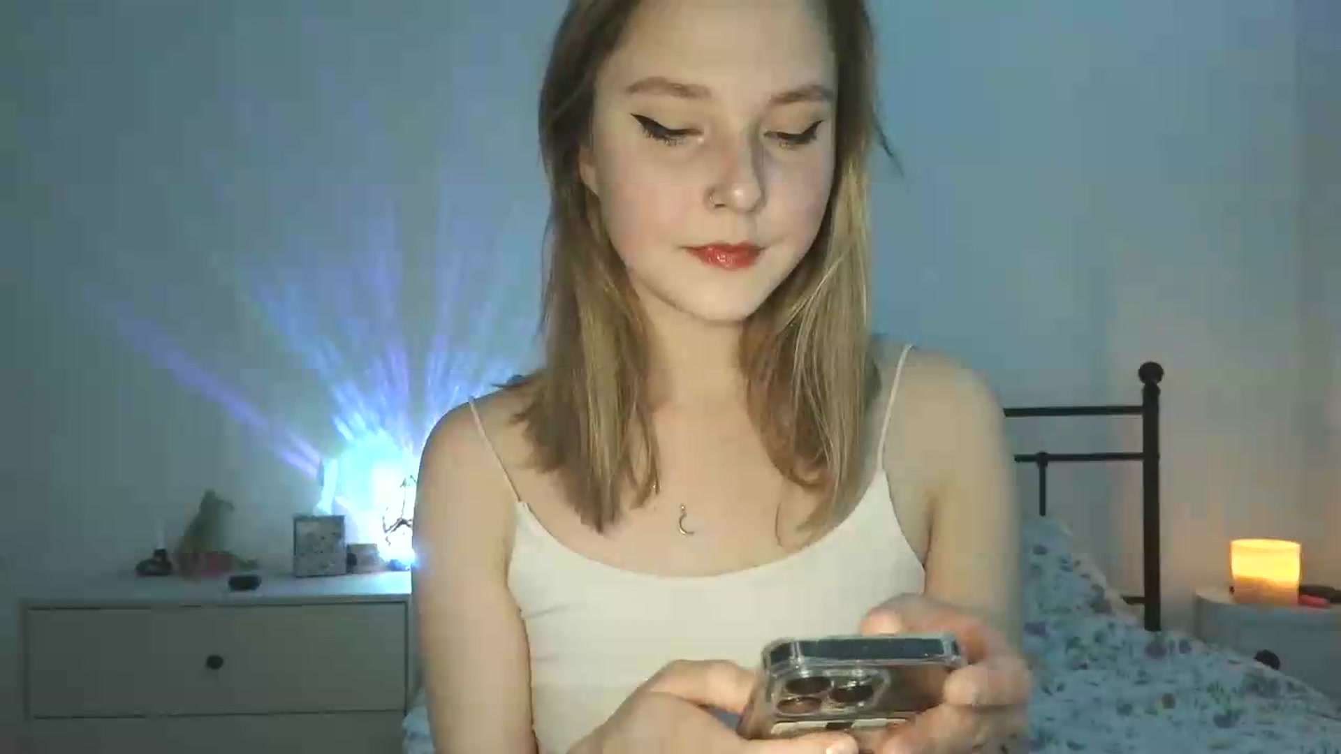 Gallery image thumbnail from Punk_Cake's myfreecams stream on, 06/28/2026, 24:09 image 18 of 20