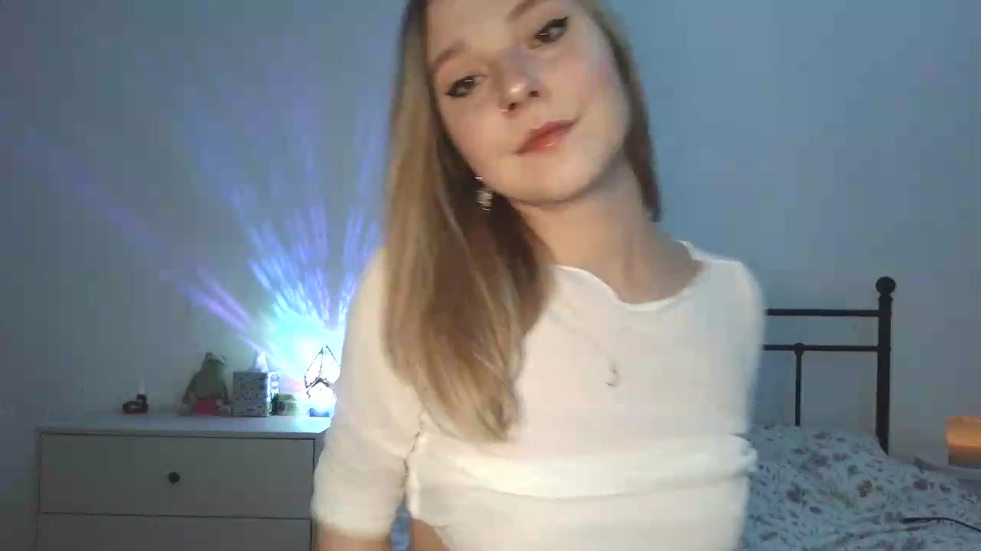 Gallery image thumbnail from Punk_Cake's myfreecams stream on, 06/30/2026, 24:02 image 10 of 20