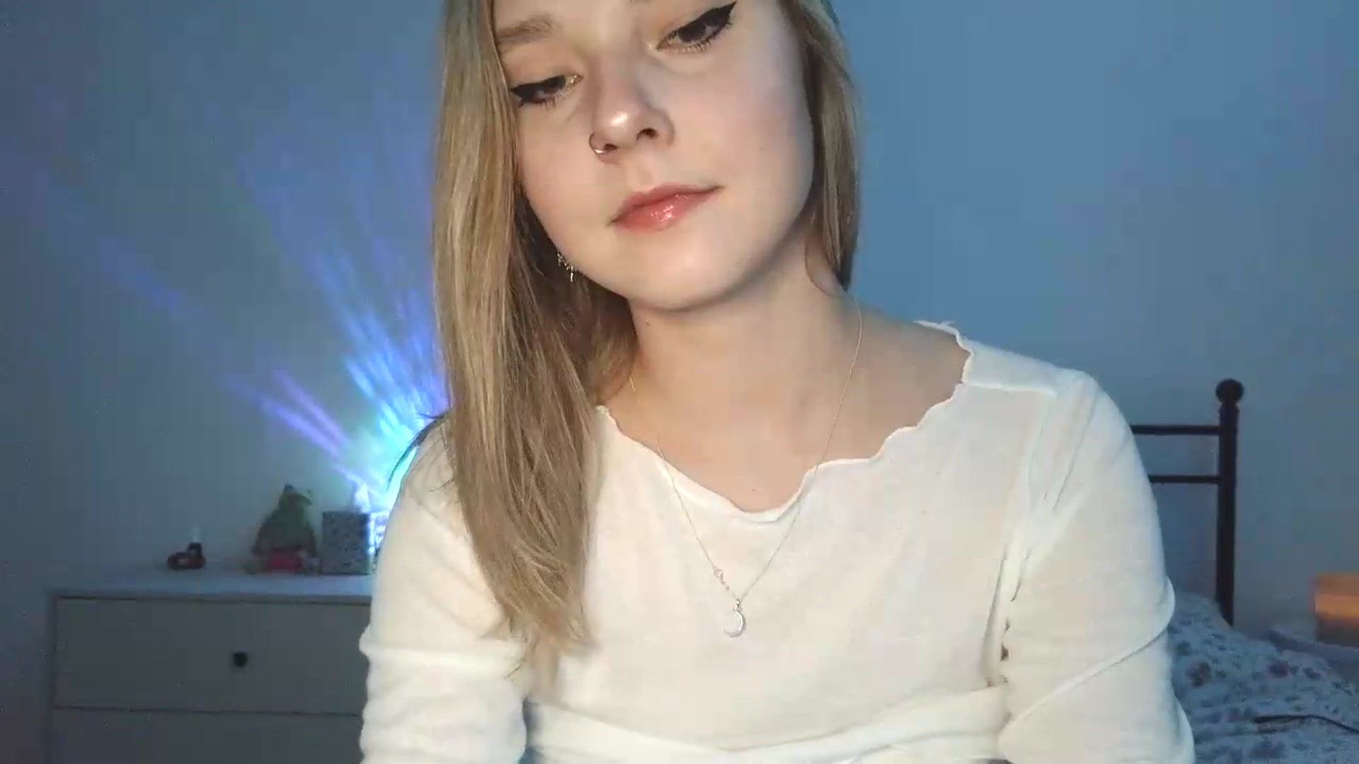 Gallery image thumbnail from Punk_Cake's myfreecams stream on, 06/30/2026, 24:02 image 17 of 20