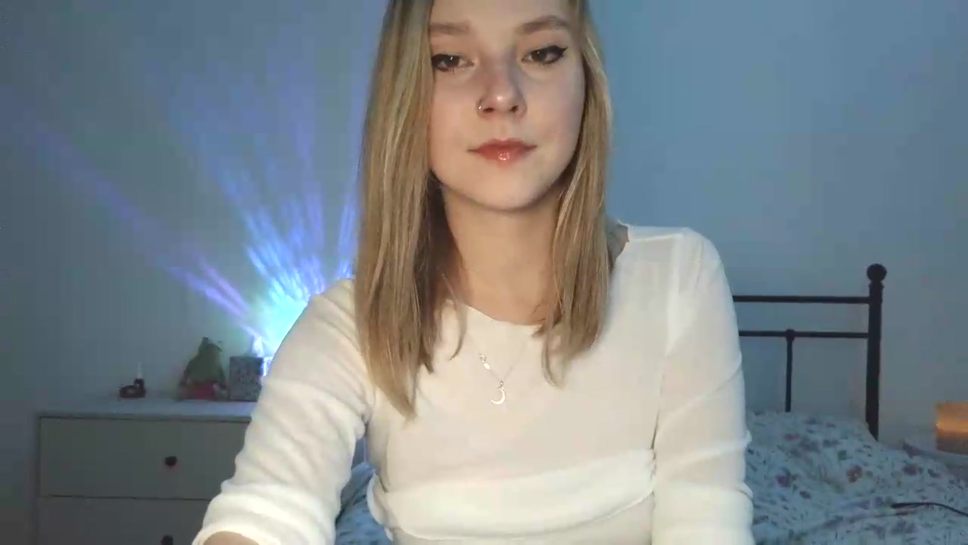 Gallery image thumbnail from Punk_Cake's myfreecams stream on, 06/30/2026, 24:02 image 13 of 20