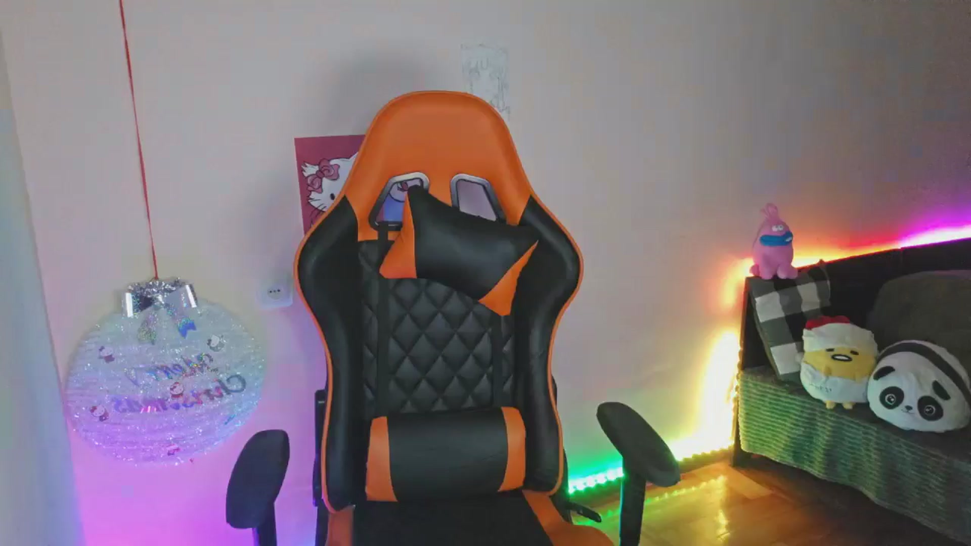 Gallery image thumbnail from PureBlush_xo's myfreecams stream on, 01/01/2026, 02:06 image 16 of 20