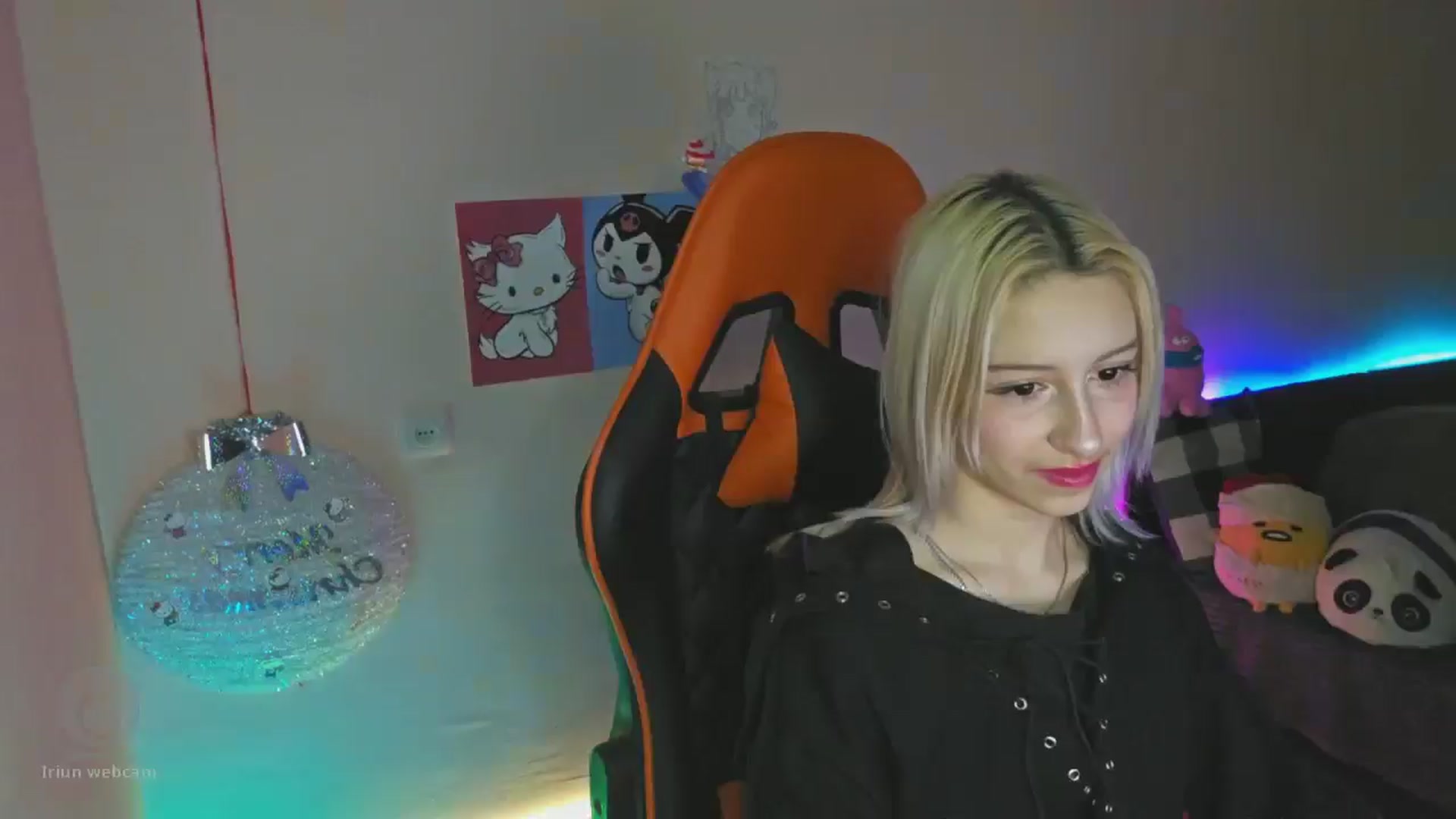 Gallery image thumbnail from PureBlush_xo's myfreecams stream on, 01/01/2026, 03:27 image 13 of 20