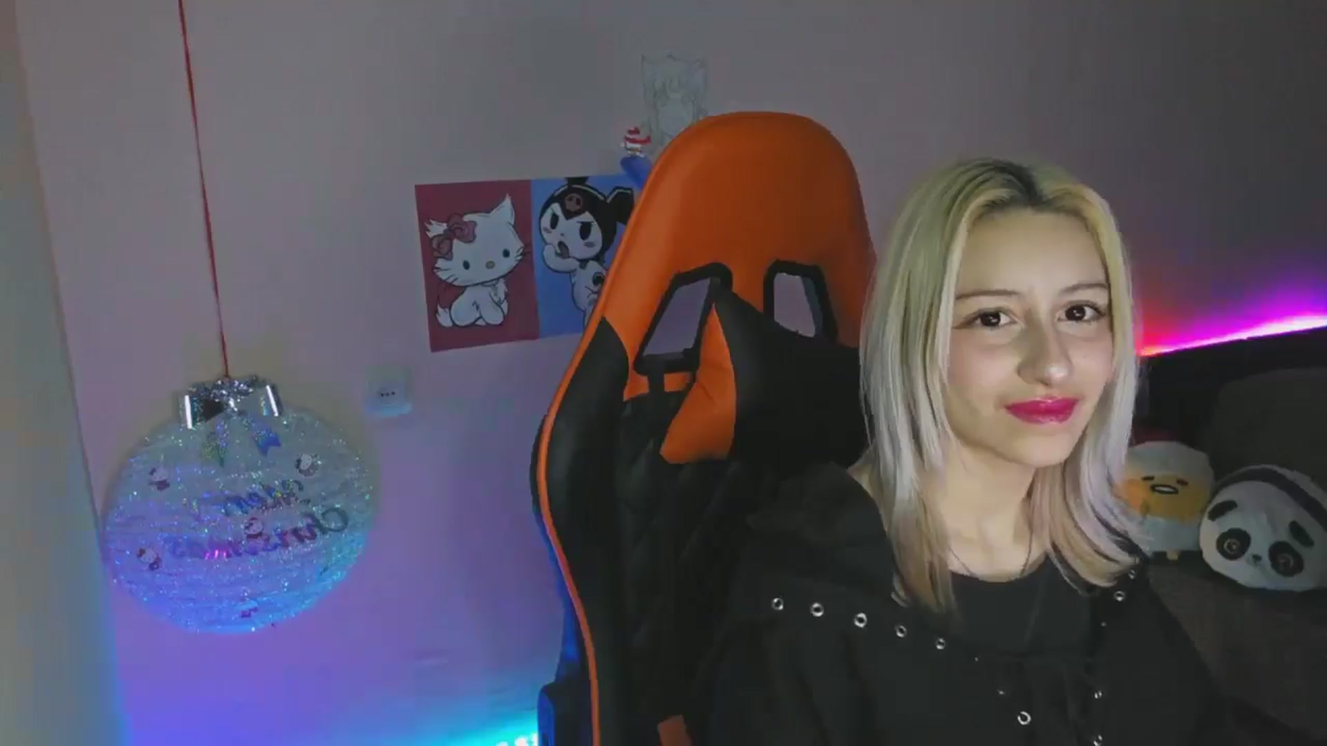 Gallery image thumbnail from PureBlush_xo's myfreecams stream on, 01/01/2026, 03:27 image 11 of 20