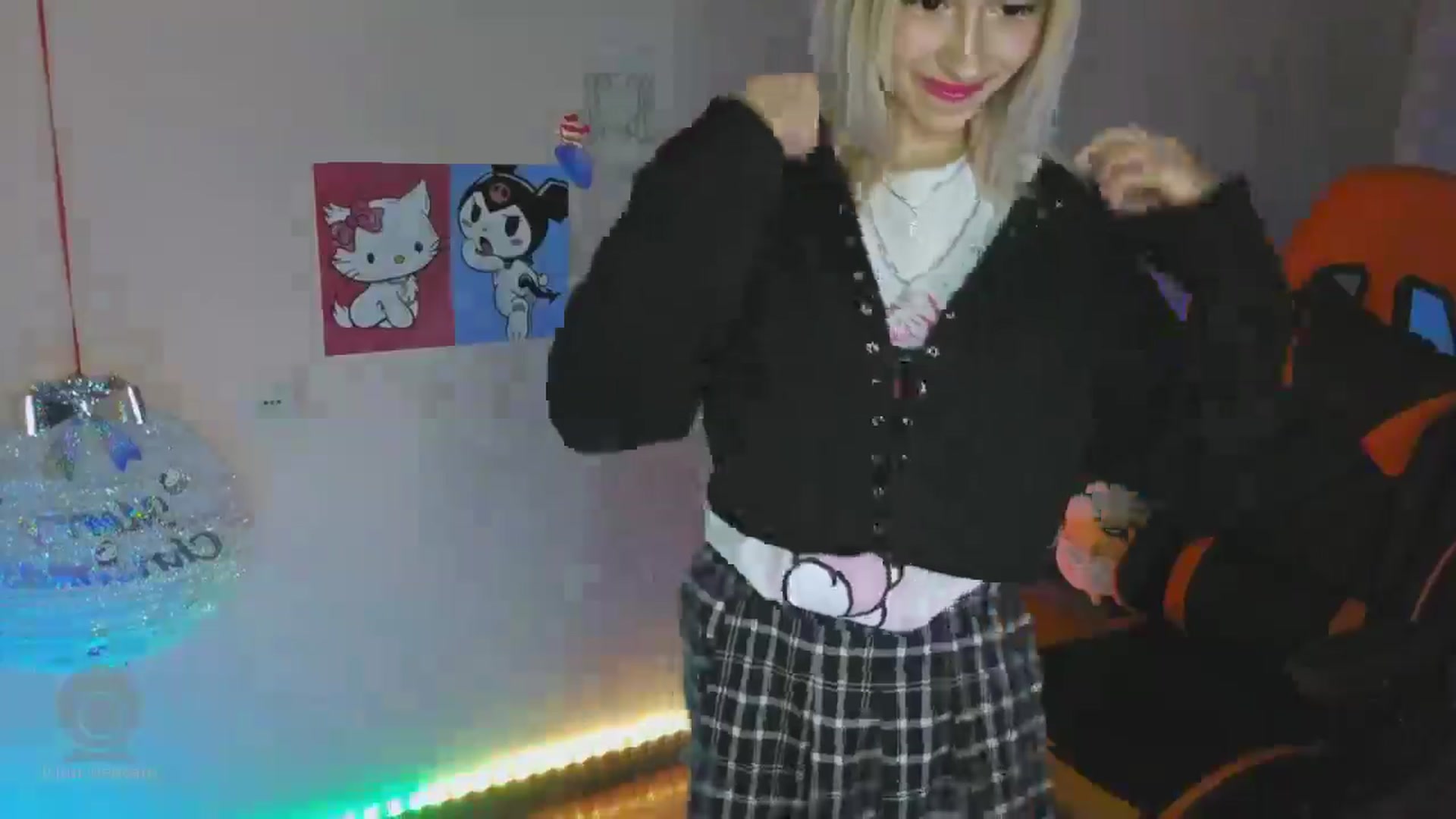 Gallery image thumbnail from PureBlush_xo's myfreecams stream on, 01/02/2026, 24:38 image 20 of 20