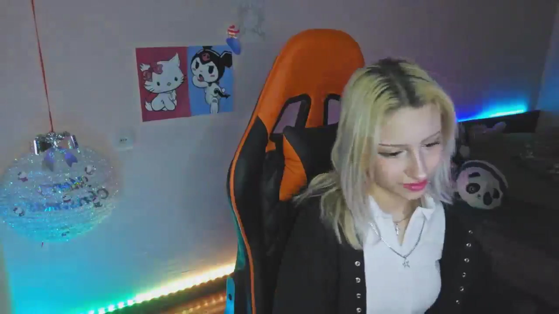 Gallery image thumbnail from PureBlush_xo's myfreecams stream on, 01/12/2026, 05:12 image 10 of 20