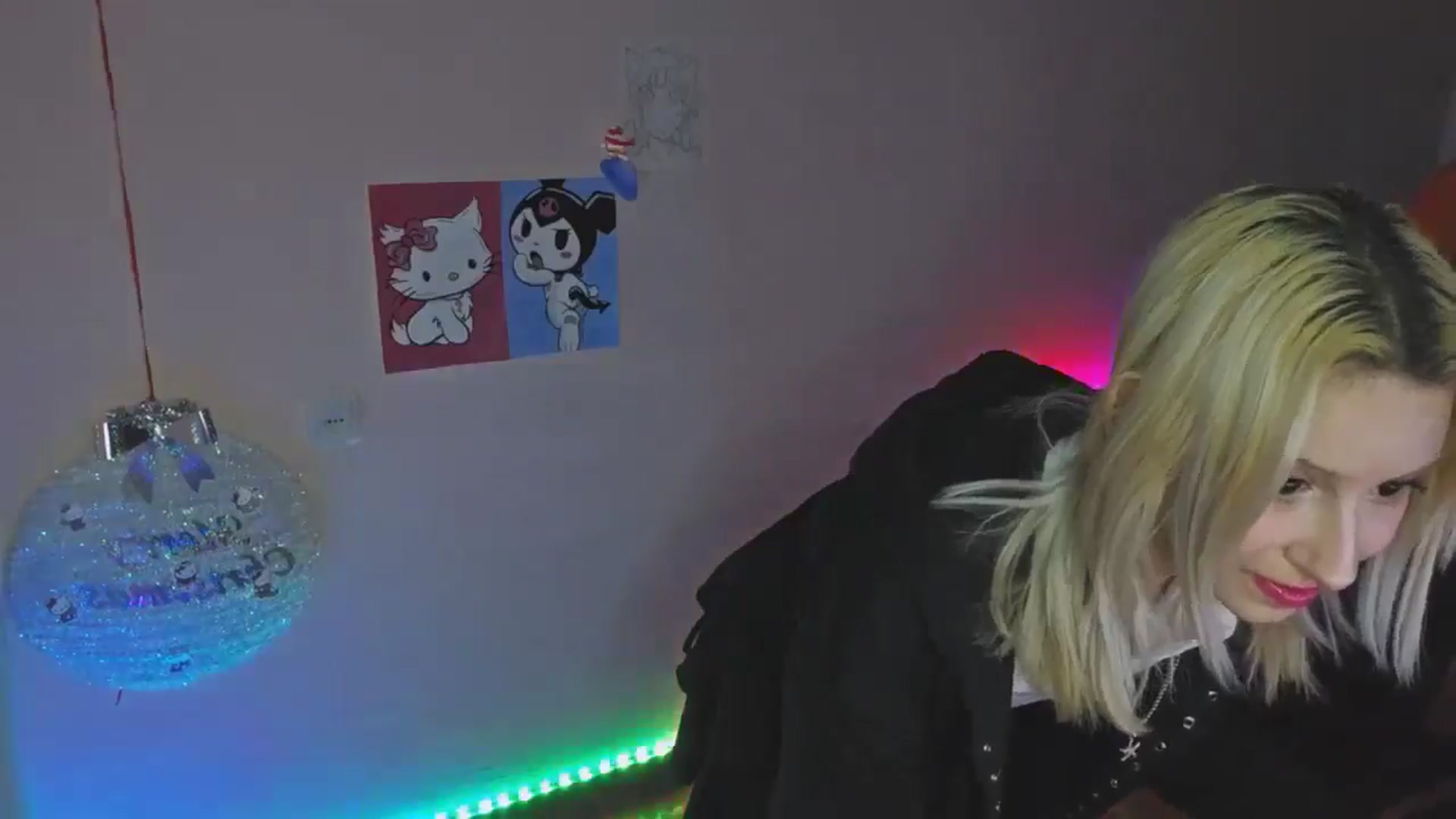 Gallery image thumbnail from PureBlush_xo's myfreecams stream on, 01/12/2026, 05:12 image 15 of 20