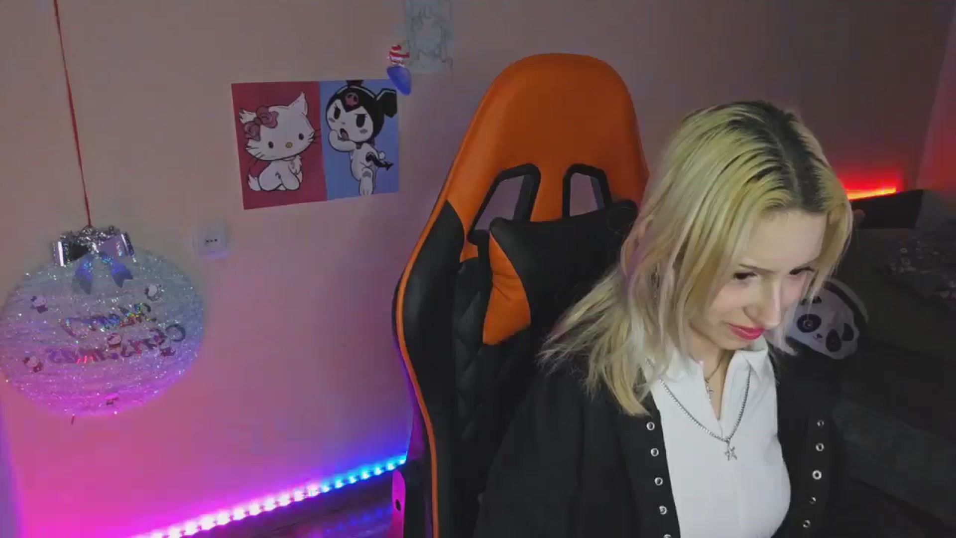 Gallery image thumbnail from PureBlush_xo's myfreecams stream on, 01/12/2026, 05:12 image 8 of 20