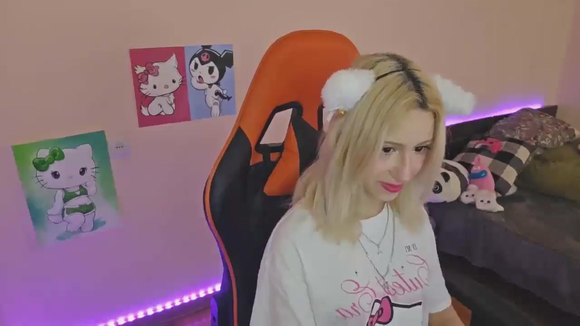 Gallery image thumbnail from PureBlush_xo's myfreecams stream on, 02/23/2026, 07:35 image 12 of 20