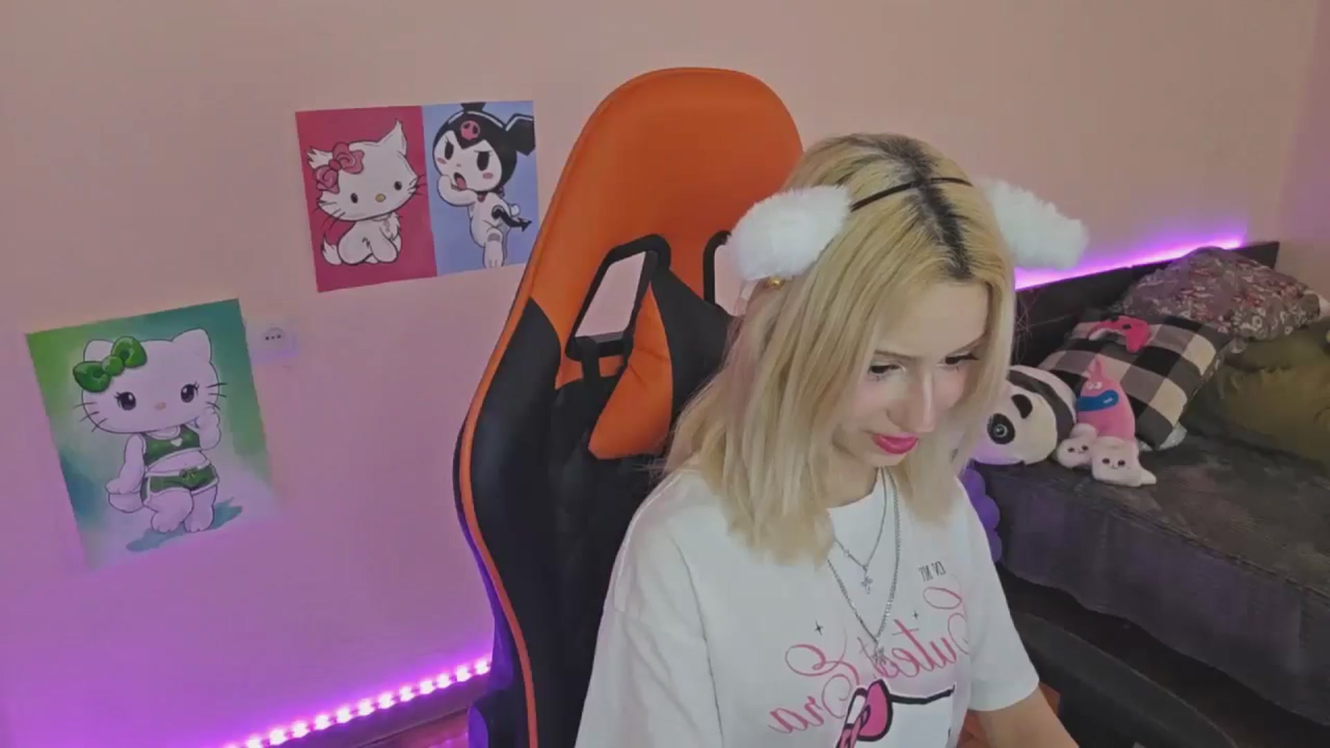 Gallery image thumbnail from PureBlush_xo's myfreecams stream on, 02/23/2026, 07:35 image 14 of 20
