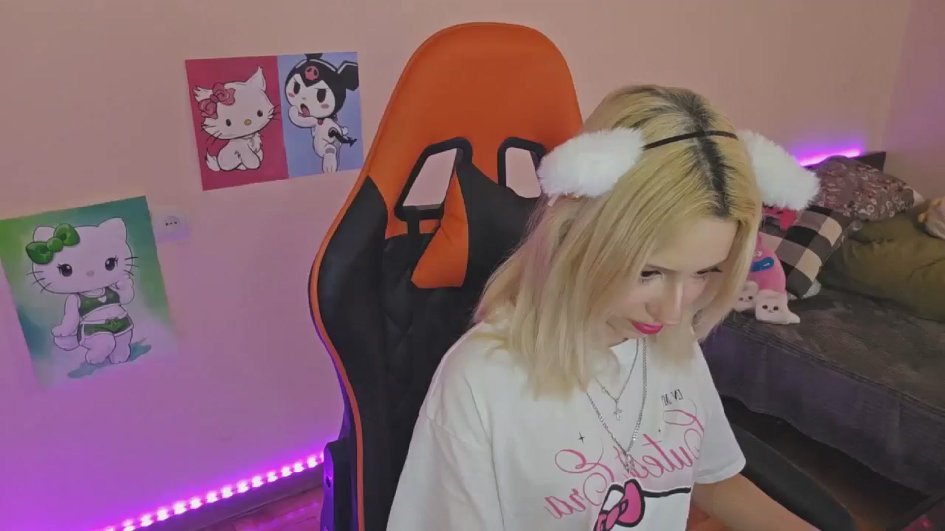 Gallery image thumbnail from PureBlush_xo's myfreecams stream on, 02/23/2026, 07:35 image 4 of 20