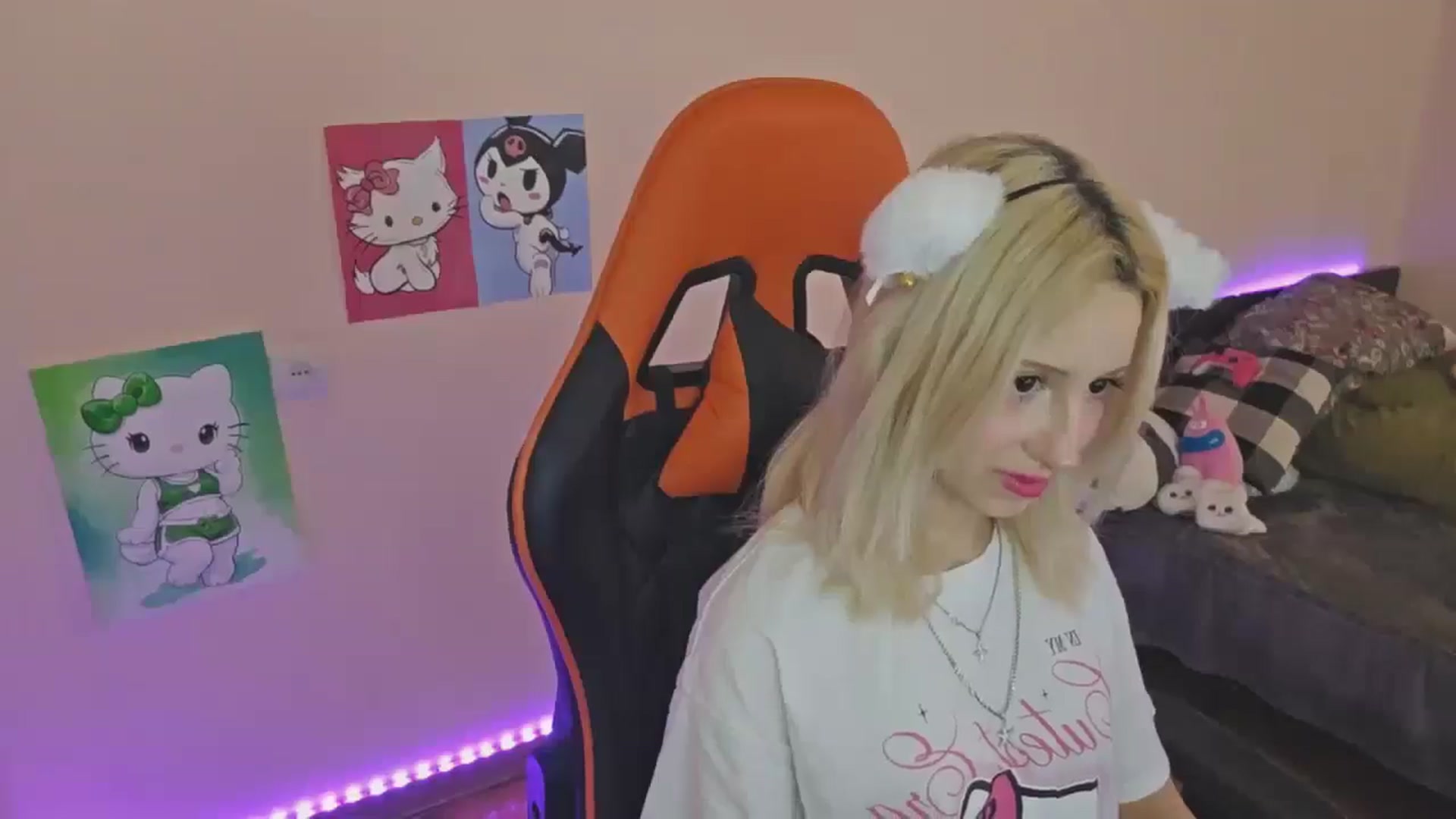 Gallery image thumbnail from PureBlush_xo's myfreecams stream on, 02/23/2026, 07:35 image 9 of 20
