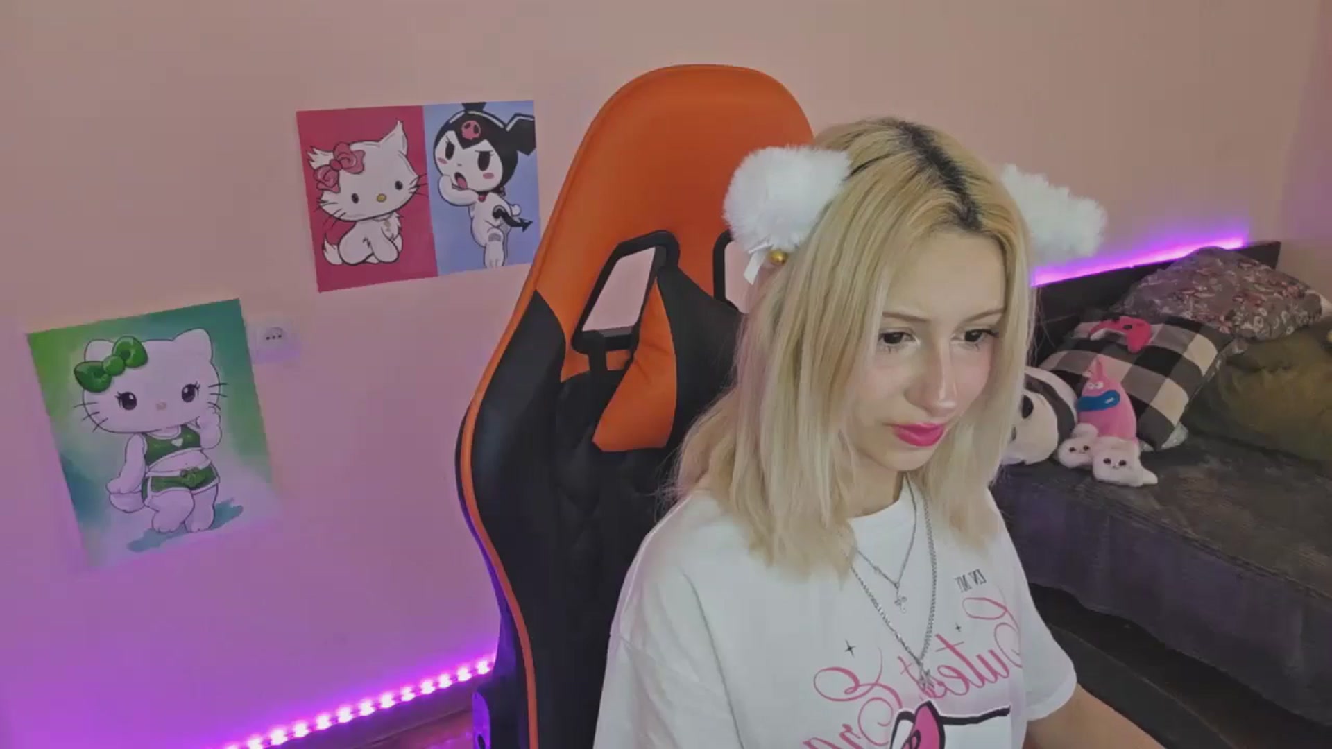 Gallery image thumbnail from PureBlush_xo's myfreecams stream on, 02/23/2026, 07:35 image 17 of 20