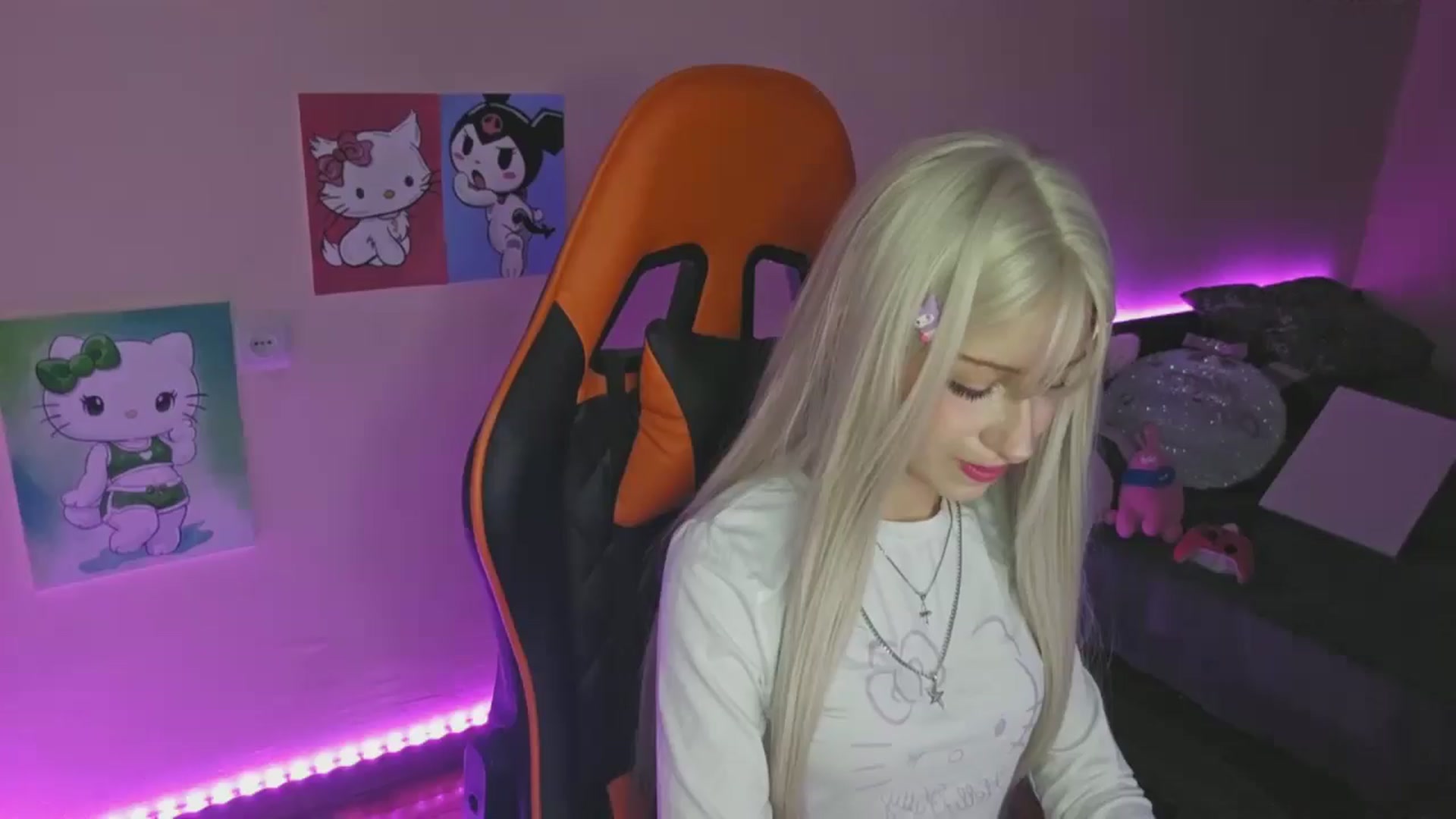 Gallery image thumbnail from PureBlush_xo's myfreecams stream on, 02/24/2026, 04:27 image 10 of 20