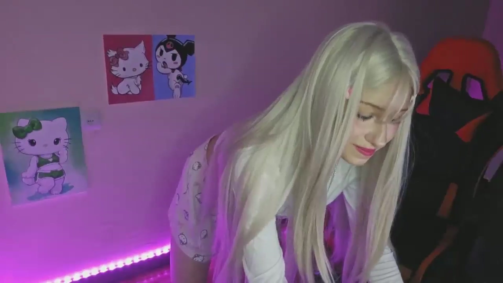 Gallery image thumbnail from PureBlush_xo's myfreecams stream on, 02/24/2026, 04:27 image 2 of 20