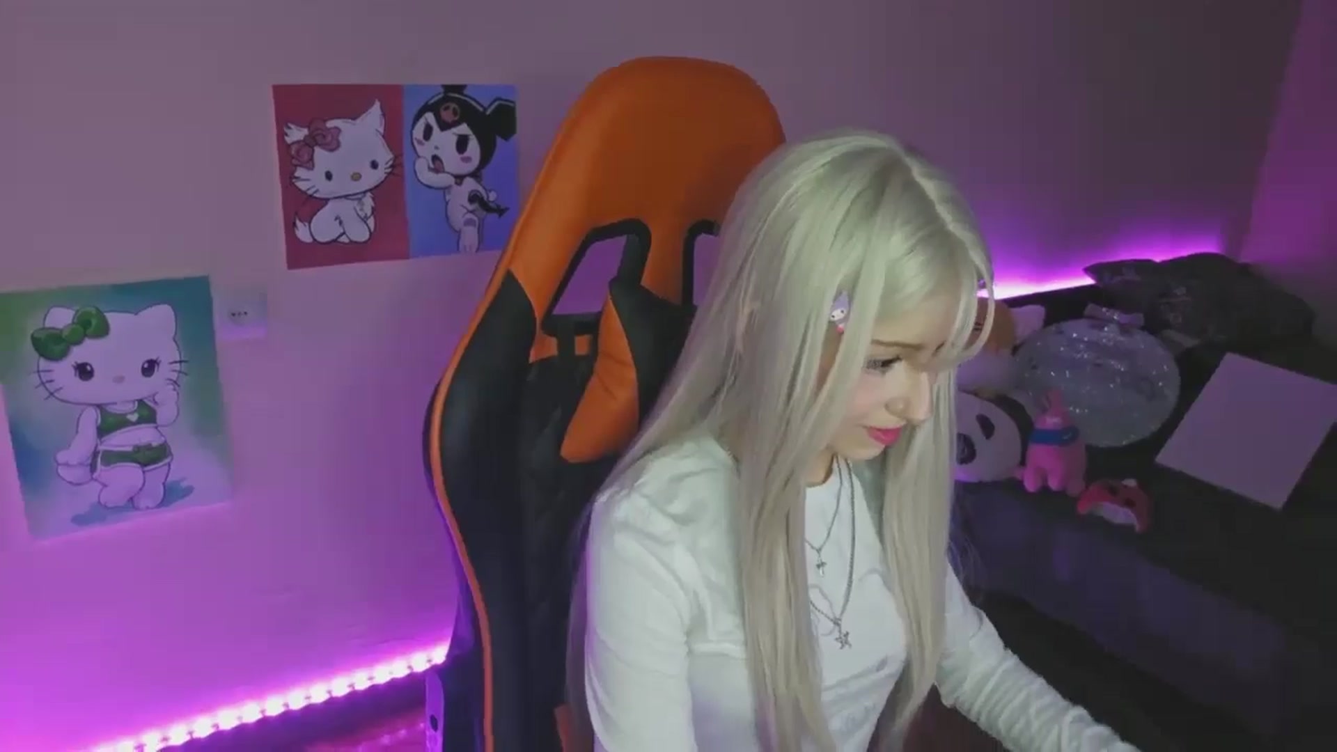 Gallery image thumbnail from PureBlush_xo's myfreecams stream on, 02/24/2026, 04:27 image 12 of 20