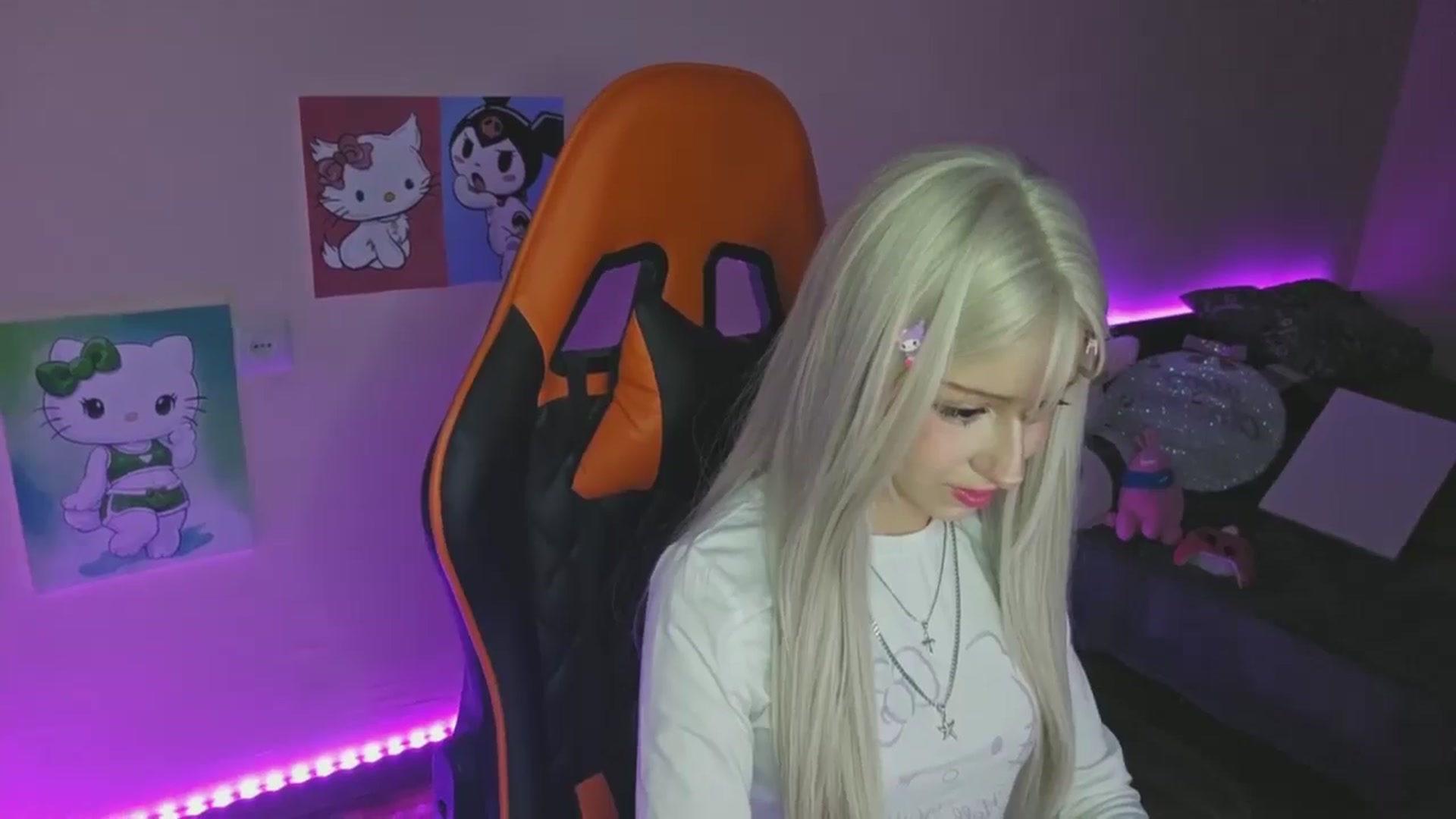 Gallery image thumbnail from PureBlush_xo's myfreecams stream on, 02/24/2026, 04:27 image 5 of 20