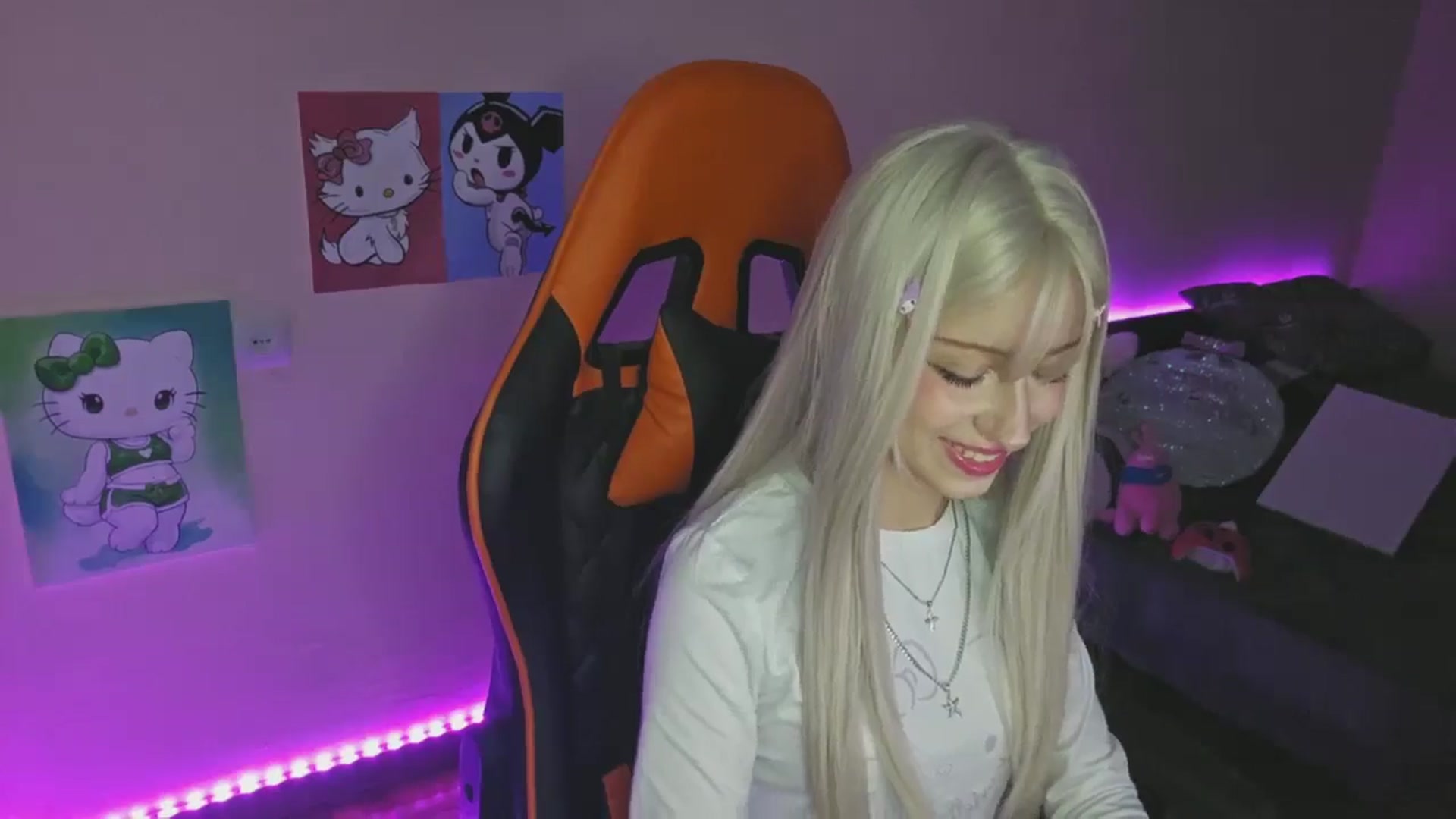 Gallery image thumbnail from PureBlush_xo's myfreecams stream on, 02/24/2026, 04:27 image 16 of 20