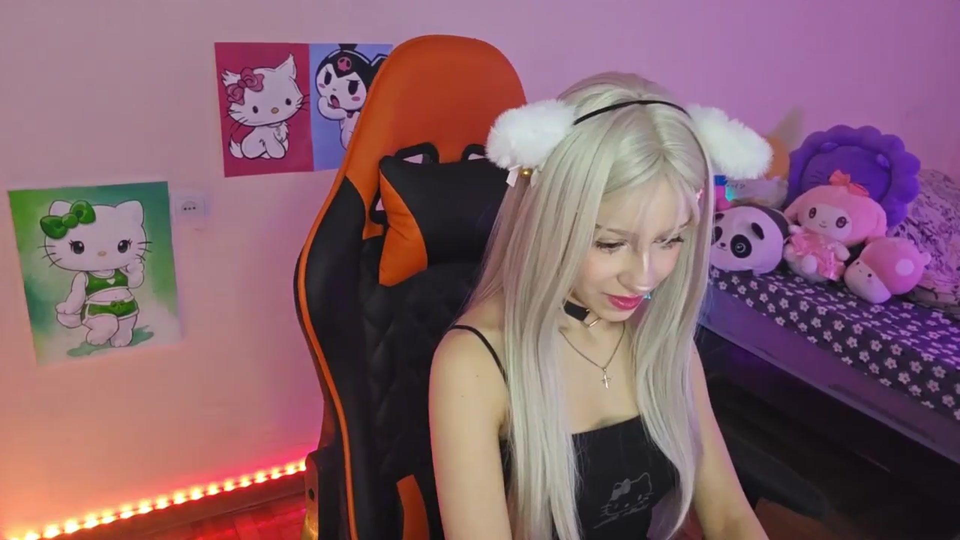 Gallery image thumbnail from PureBlush_xo's myfreecams stream on, 03/17/2026, 05:22 image 6 of 20