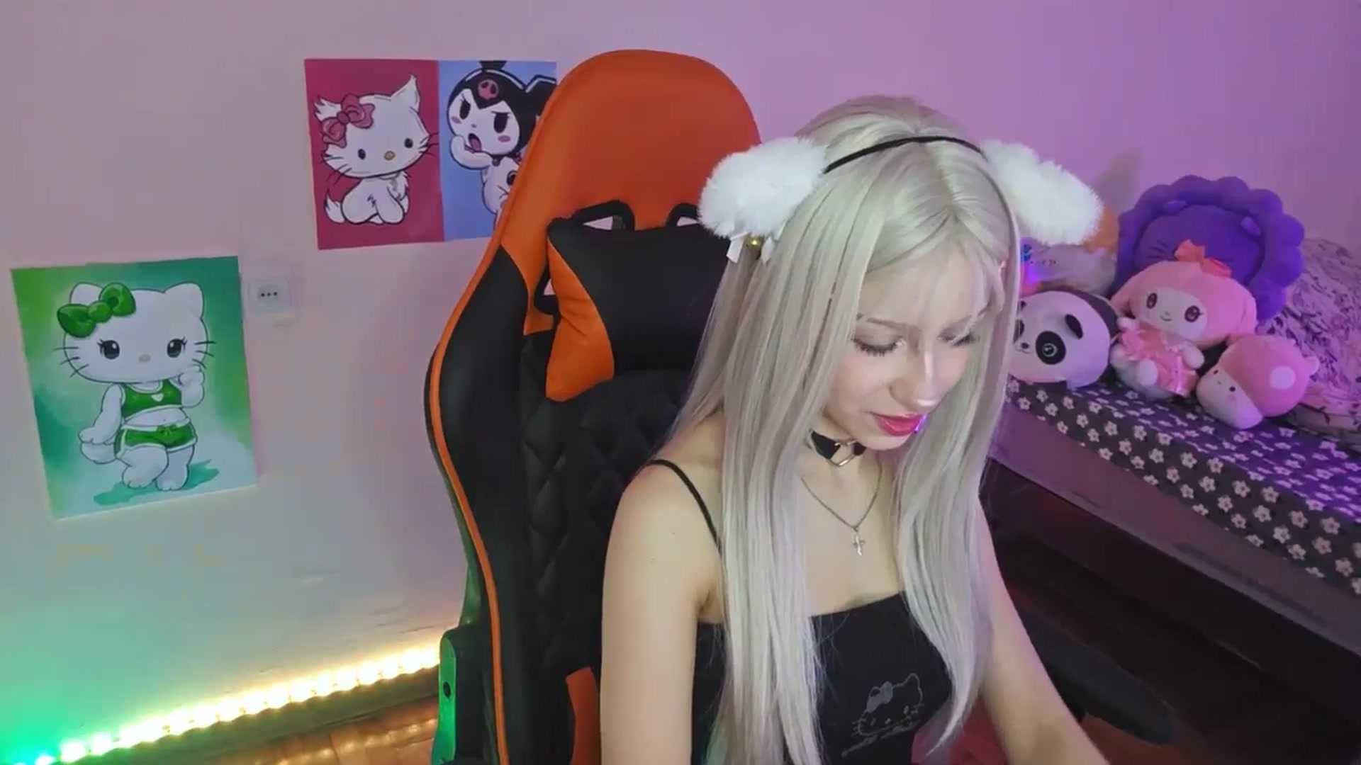Gallery image thumbnail from PureBlush_xo's myfreecams stream on, 03/17/2026, 05:22 image 11 of 20