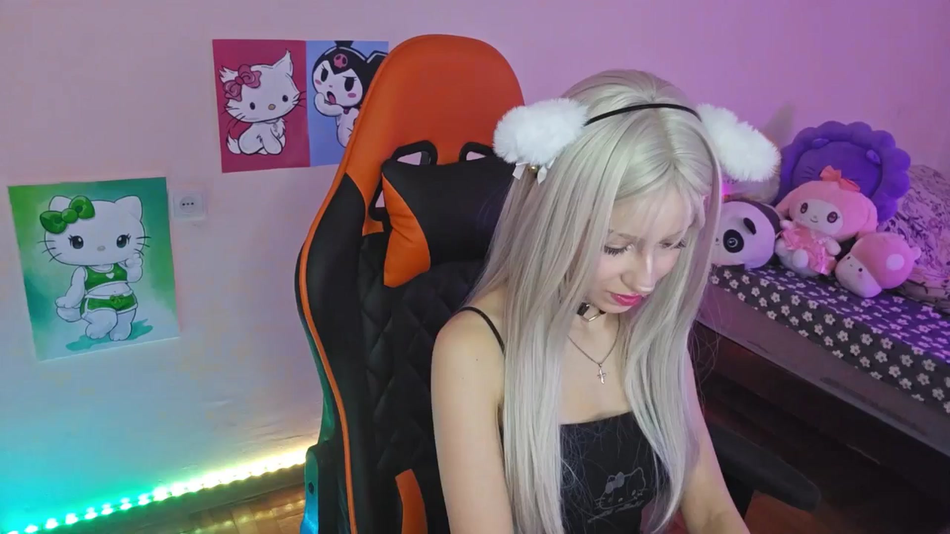 Gallery image thumbnail from PureBlush_xo's myfreecams stream on, 03/17/2026, 06:58 image 1 of 20