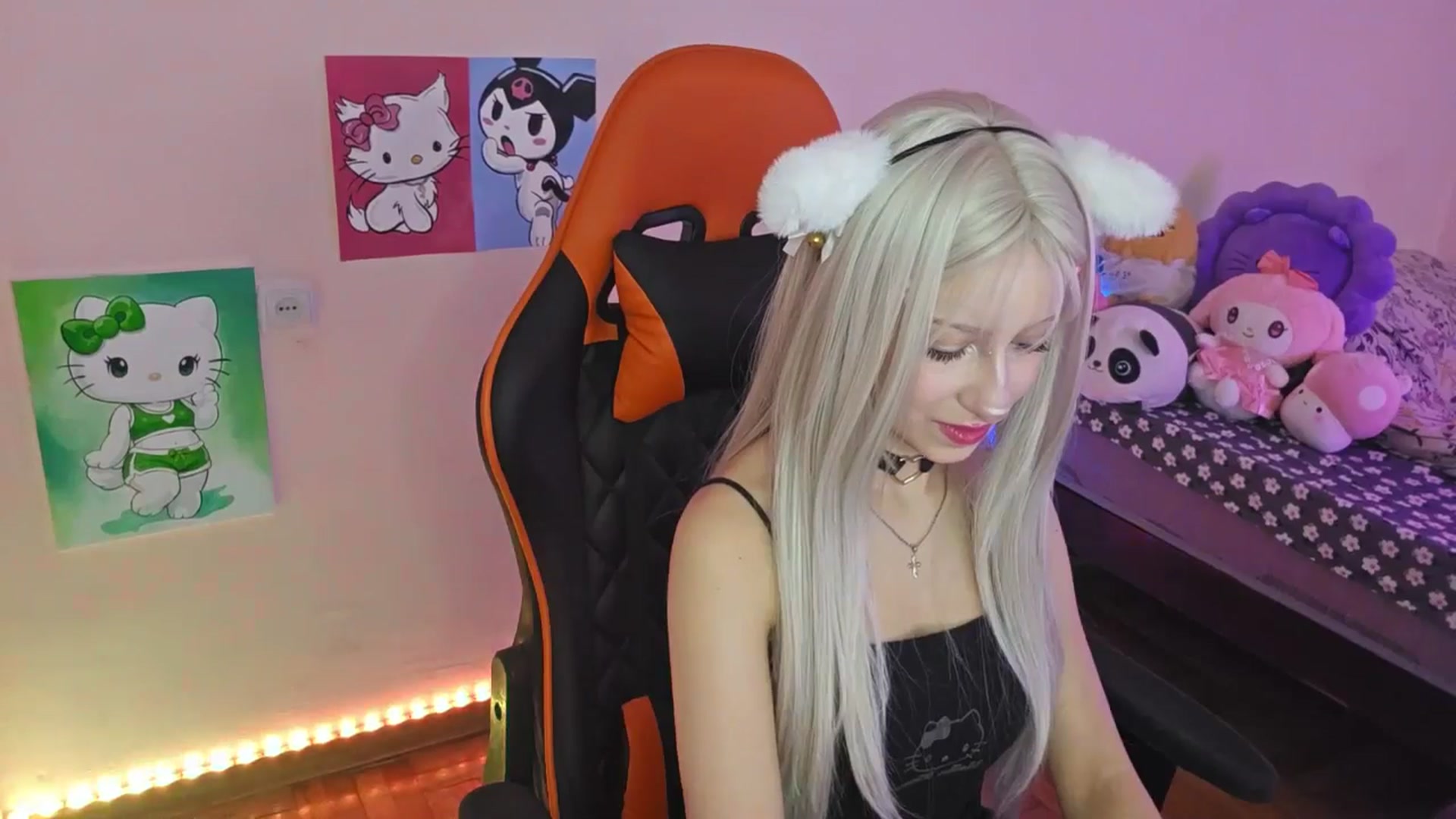 Gallery image thumbnail from PureBlush_xo's myfreecams stream on, 03/17/2026, 06:58 image 10 of 20