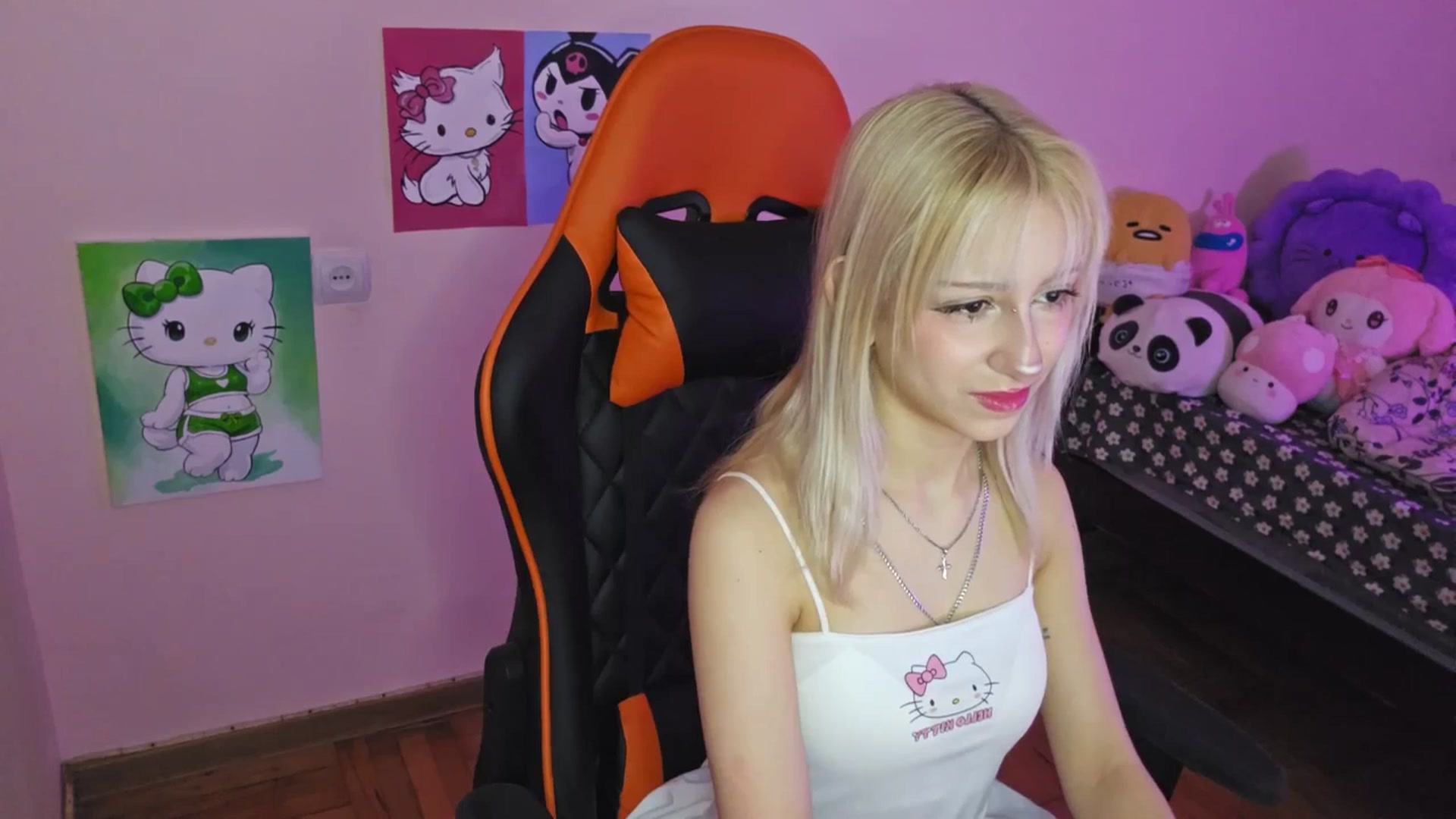 Gallery image thumbnail from PureBlush_xo's myfreecams stream on, 03/19/2026, 06:20 image 2 of 20