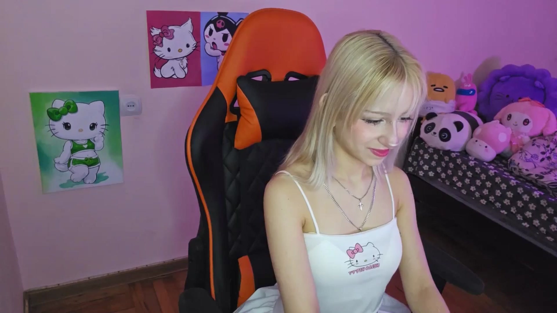 Gallery image thumbnail from PureBlush_xo's myfreecams stream on, 03/19/2026, 06:20 image 4 of 20