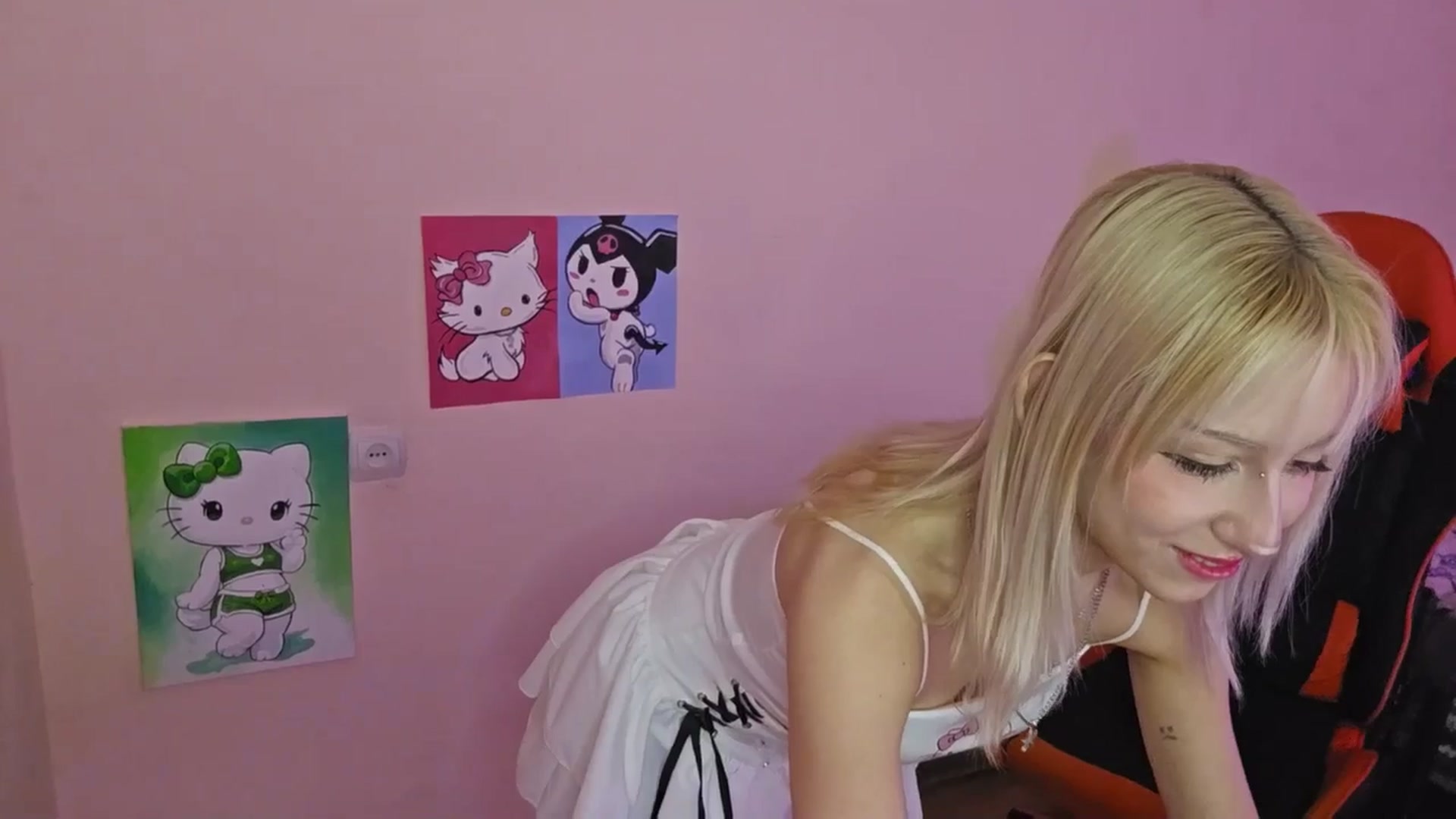Gallery image thumbnail from PureBlush_xo's myfreecams stream on, 03/19/2026, 06:20 image 15 of 20