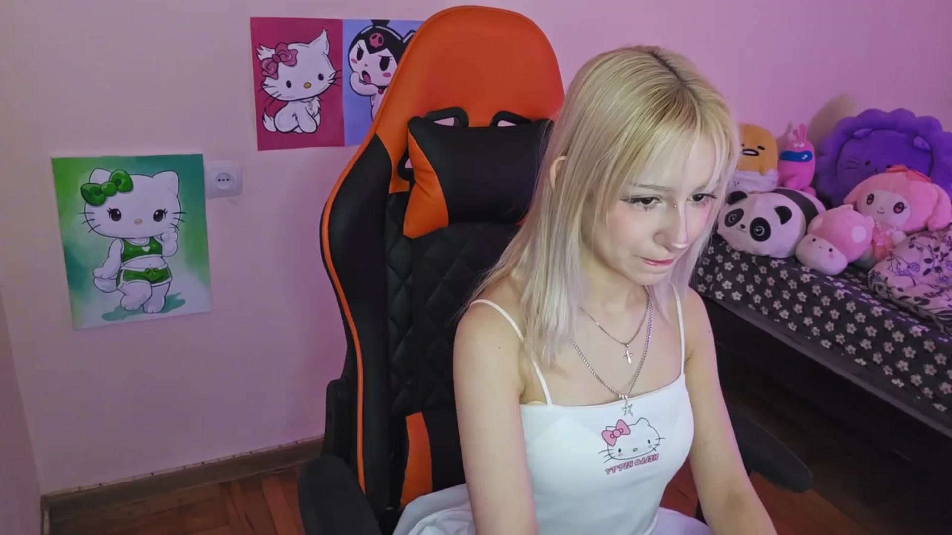 Gallery image thumbnail from PureBlush_xo's myfreecams stream on, 03/19/2026, 06:20 image 13 of 20