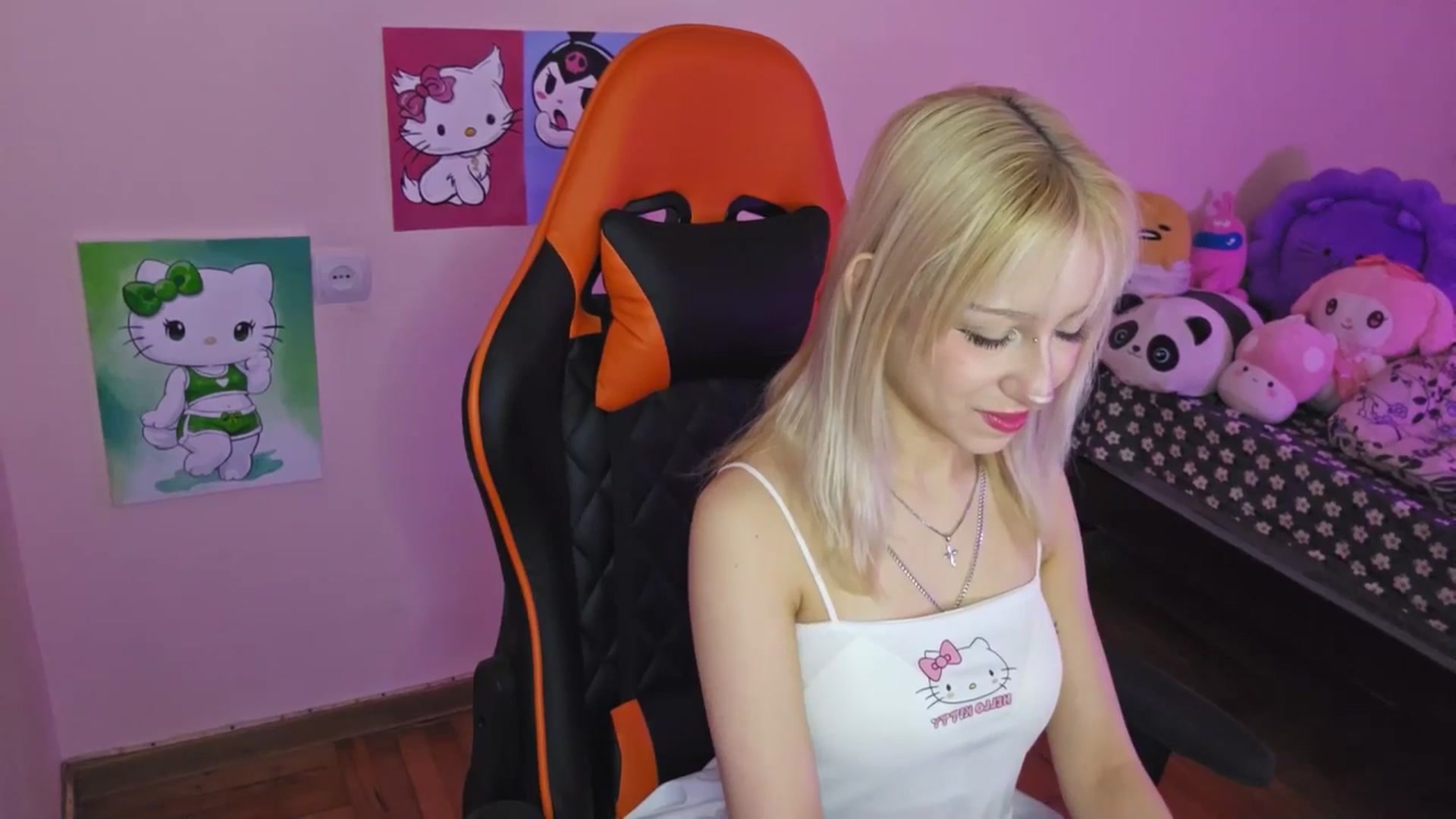 Gallery image thumbnail from PureBlush_xo's myfreecams stream on, 03/19/2026, 06:20 image 3 of 20