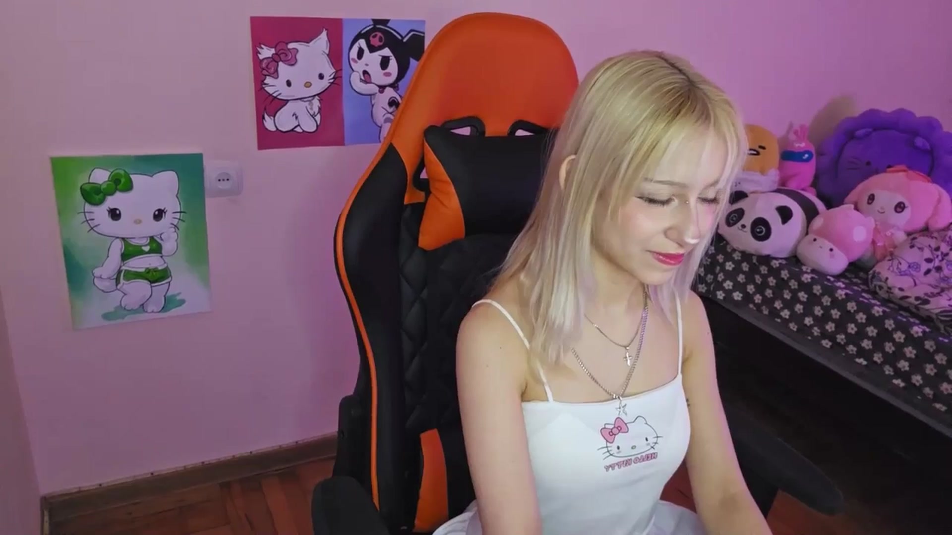 Gallery image thumbnail from PureBlush_xo's myfreecams stream on, 03/19/2026, 06:20 image 9 of 20