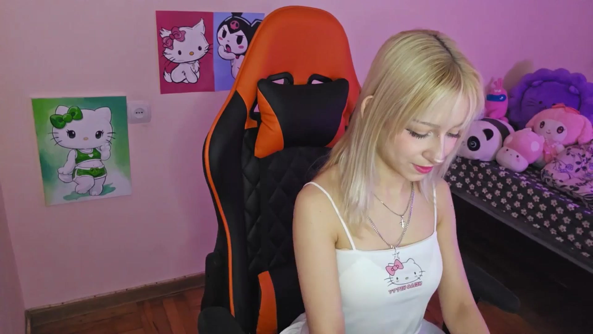 Gallery image thumbnail from PureBlush_xo's myfreecams stream on, 03/19/2026, 06:20 image 8 of 20