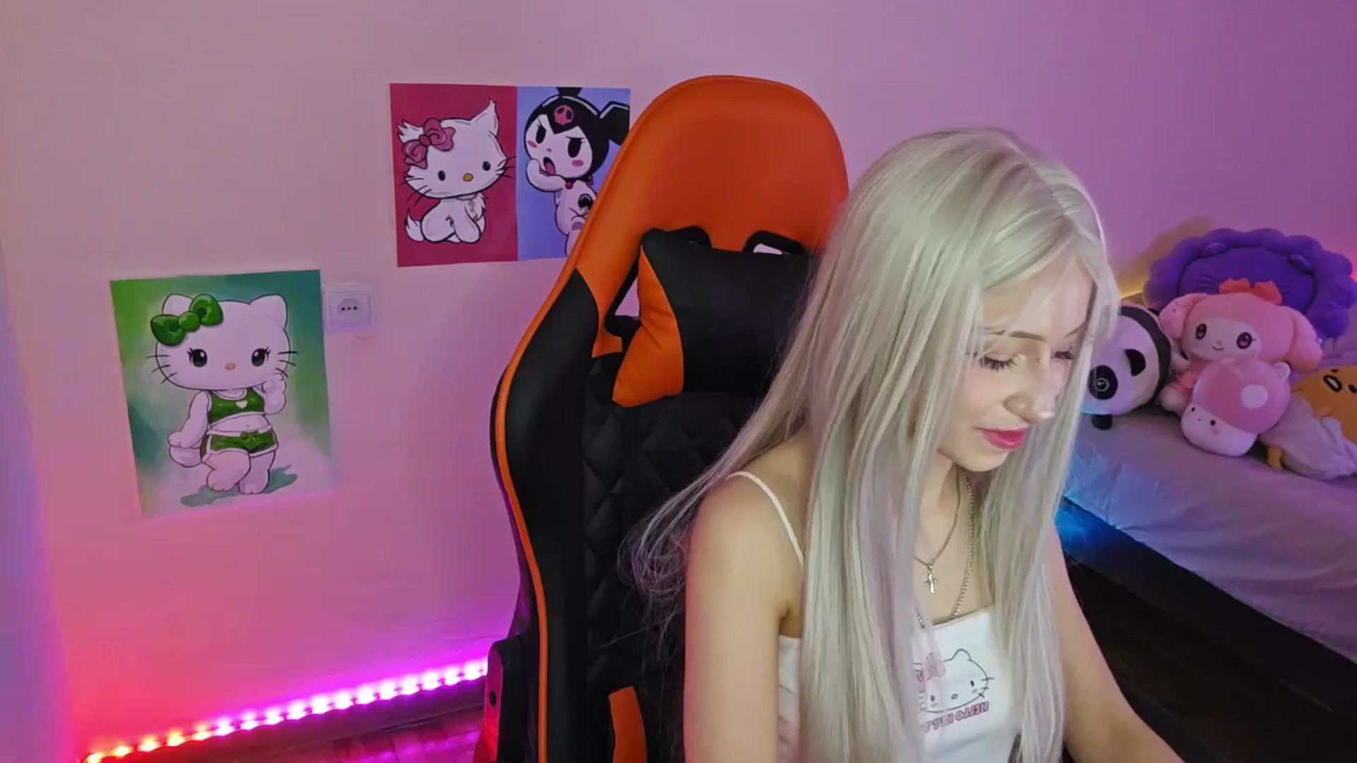 Gallery image thumbnail from PureBlush_xo's myfreecams stream on, 03/23/2026, 07:54 image 16 of 20