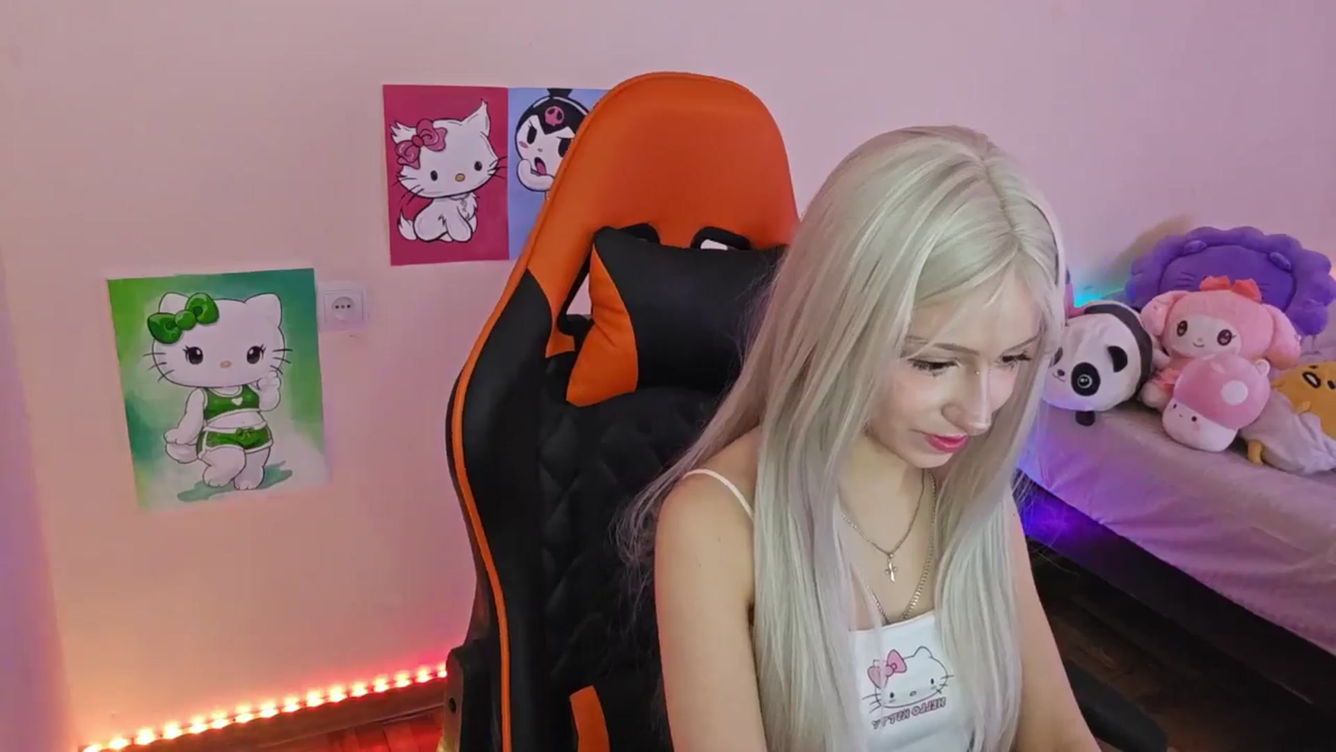 Gallery image thumbnail from PureBlush_xo's myfreecams stream on, 03/23/2026, 07:54 image 9 of 20