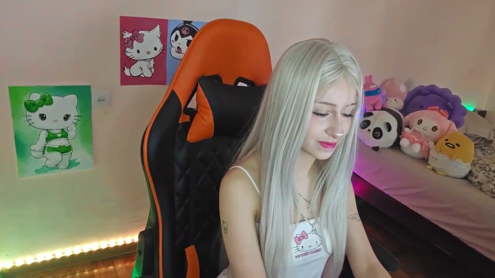 Gallery image thumbnail from PureBlush_xo's myfreecams stream on, 03/24/2026, 07:20 image 14 of 20