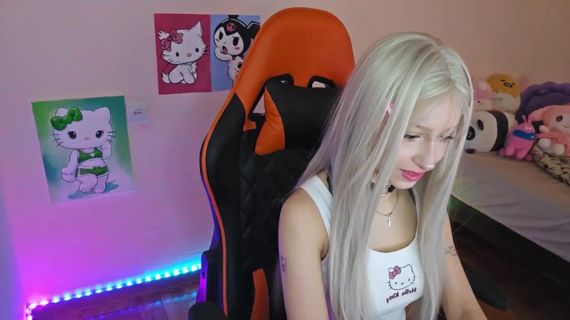 Gallery image thumbnail from PureBlush_xo's myfreecams stream on, 03/25/2026, 08:23 image 14 of 20