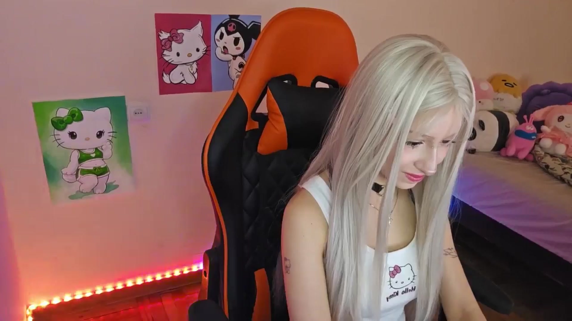 Gallery image thumbnail from PureBlush_xo's myfreecams stream on, 03/25/2026, 08:23 image 15 of 20