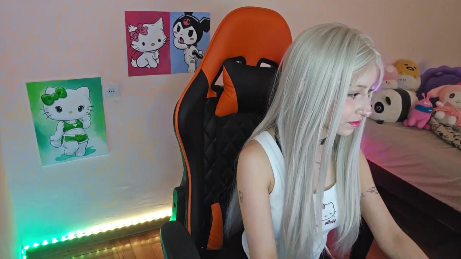 Gallery image thumbnail from PureBlush_xo's myfreecams stream on, 03/25/2026, 08:23 image 16 of 20