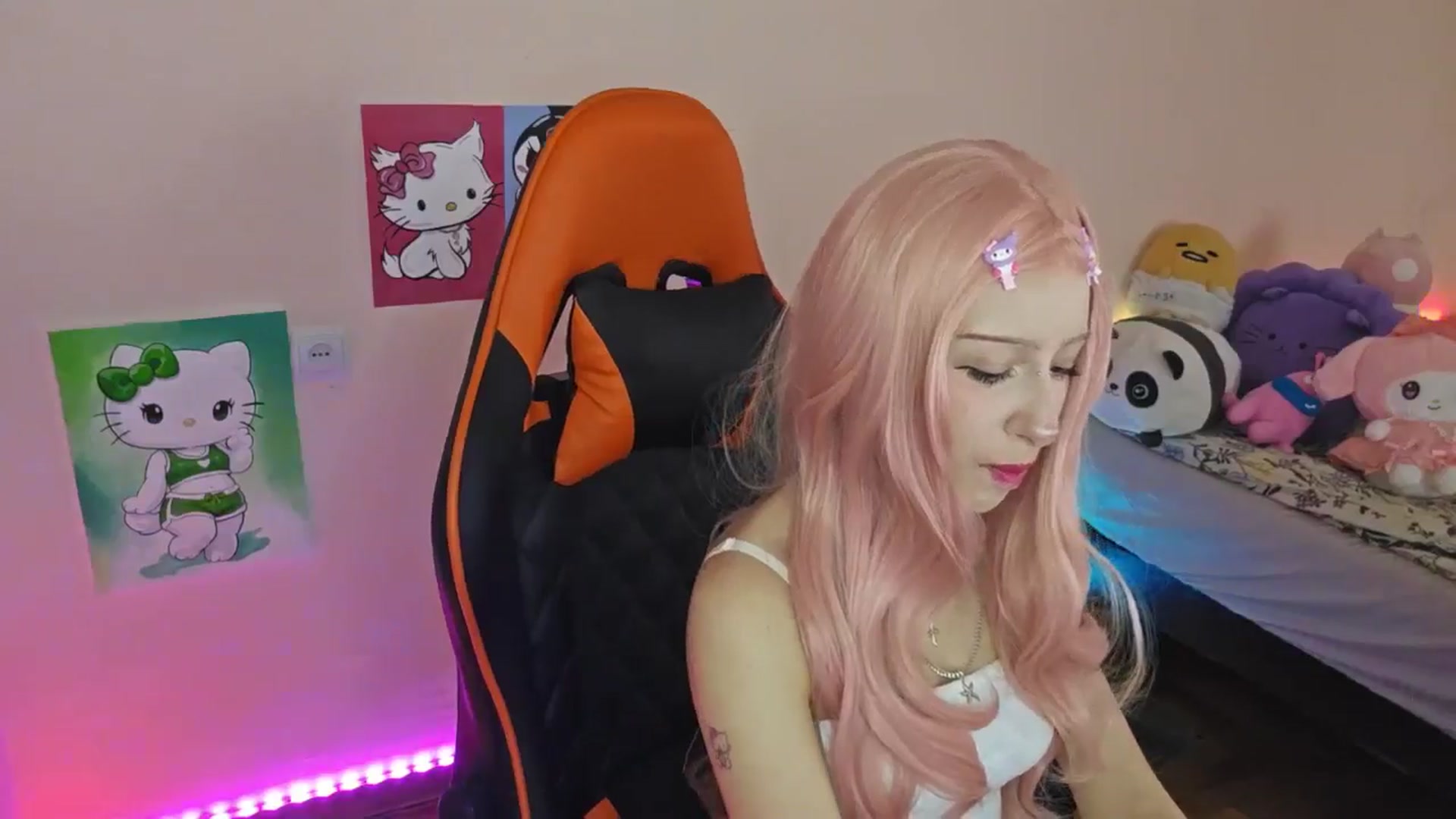 Gallery image thumbnail from PureBlush_xo's myfreecams stream on, 03/29/2026, 05:49 image 8 of 20