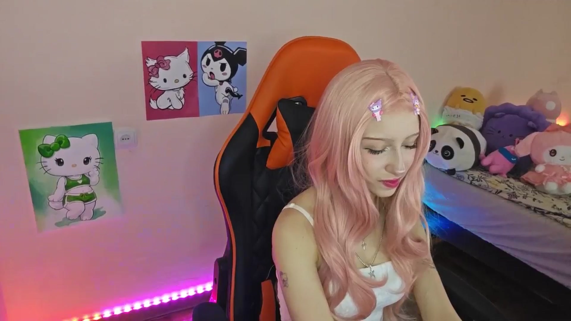 Gallery image thumbnail from PureBlush_xo's myfreecams stream on, 03/29/2026, 05:49 image 16 of 20
