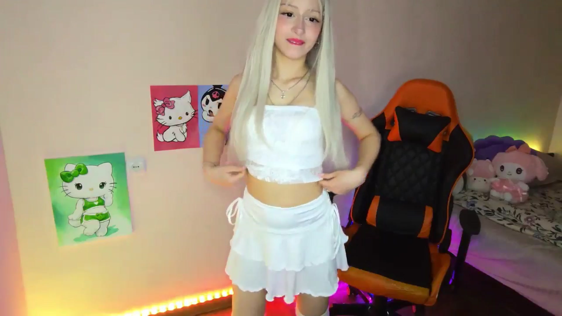 Gallery image thumbnail from PureBlush_xo's myfreecams stream on, 03/31/2026, 02:36 image 14 of 20