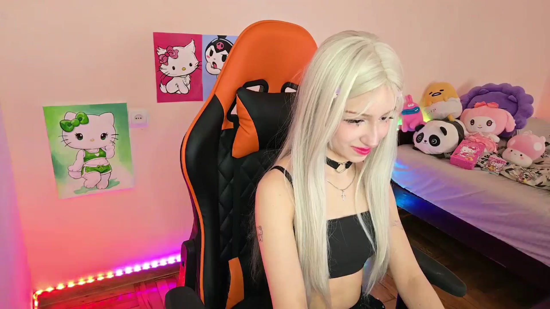 Gallery image thumbnail from PureBlush_xo's myfreecams stream on, 04/06/2026, 06:21 image 9 of 20