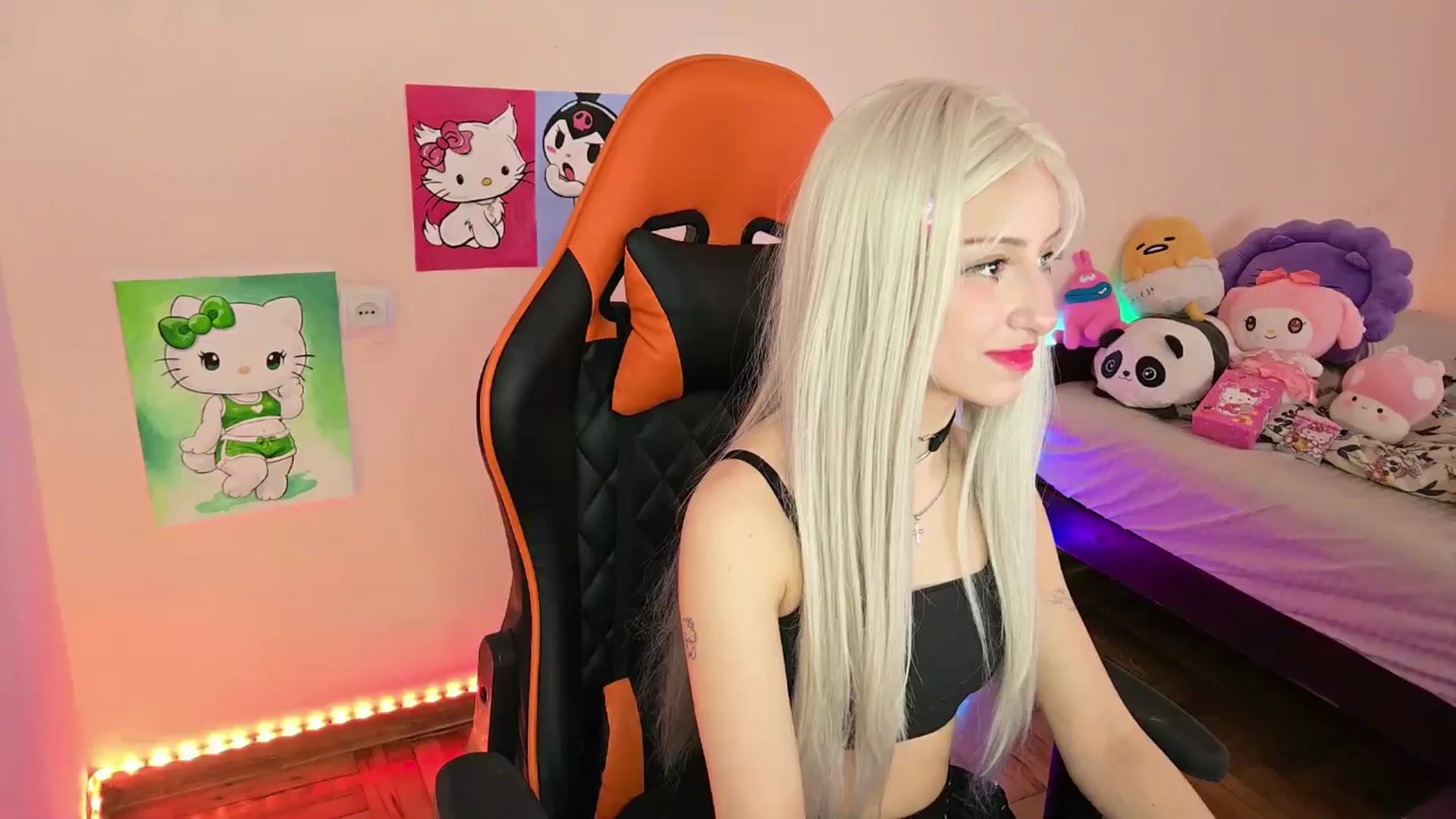 Gallery image thumbnail from PureBlush_xo's myfreecams stream on, 04/06/2026, 06:21 image 15 of 20