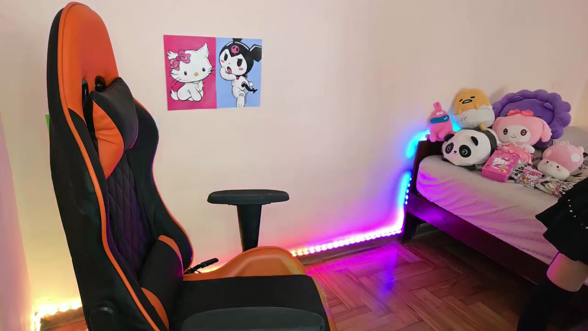 Gallery image thumbnail from PureBlush_xo's myfreecams stream on, 04/06/2026, 06:21 image 4 of 20