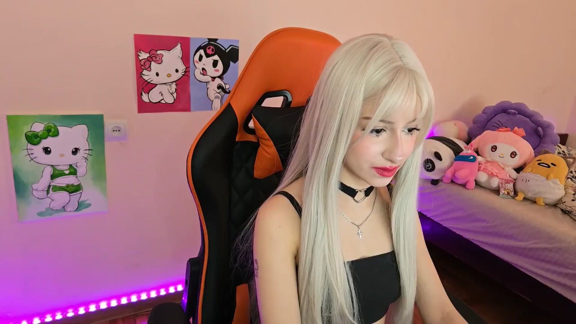 Gallery image thumbnail from PureBlush_xo's myfreecams stream on, 04/08/2026, 07:04 image 8 of 20